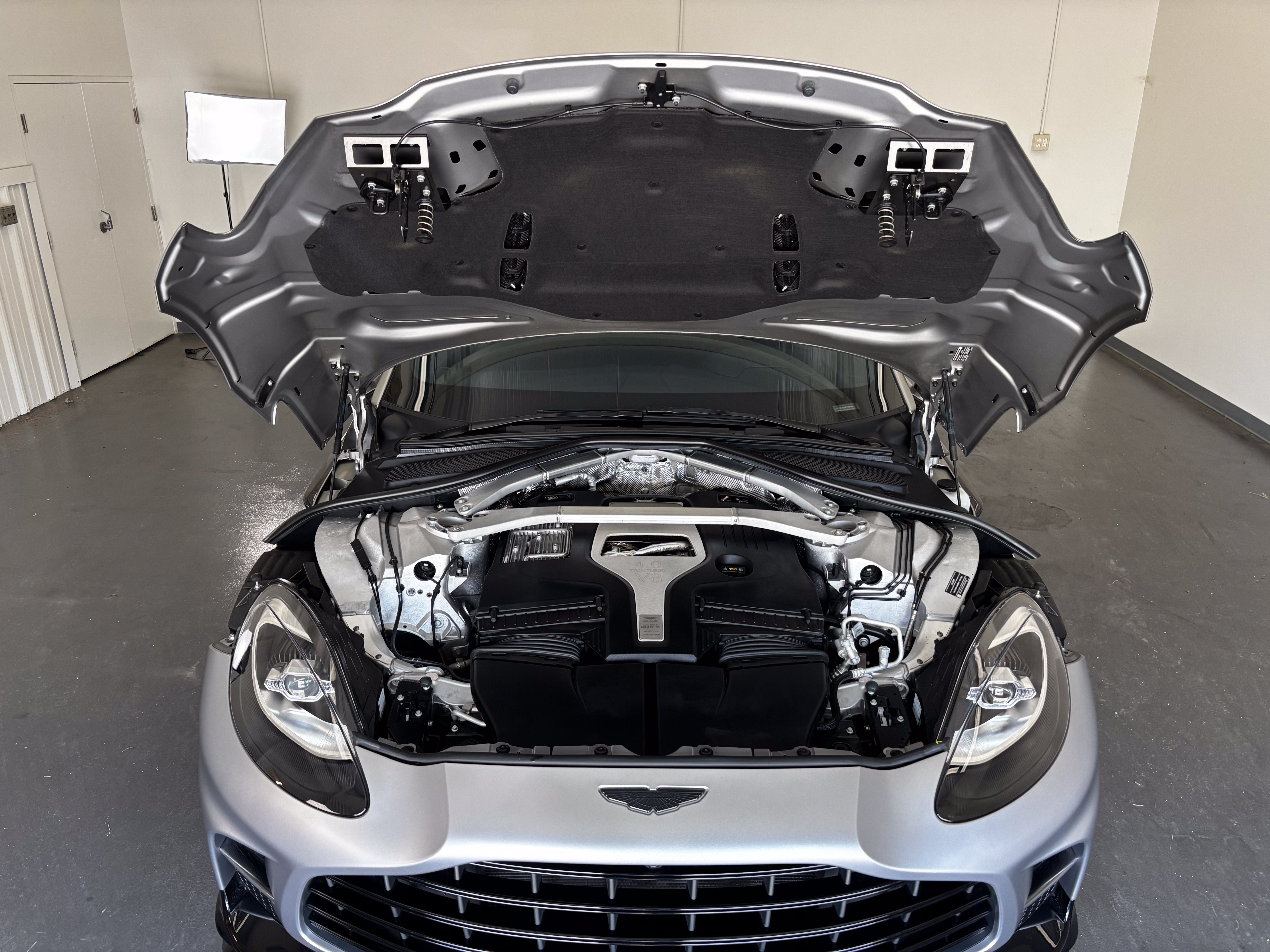 2024 Aston Martin DBX 707