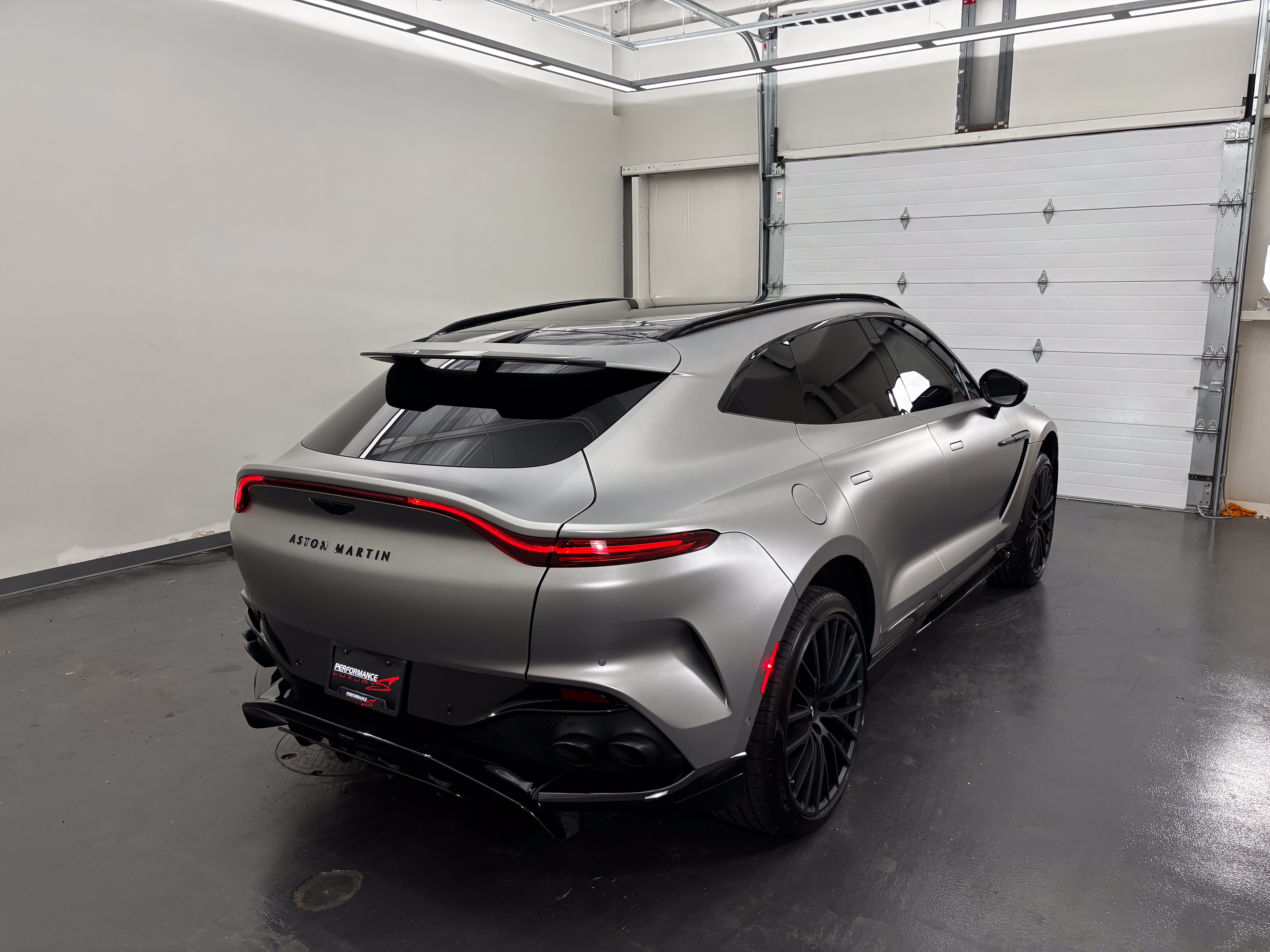 2024 Aston Martin DBX 707