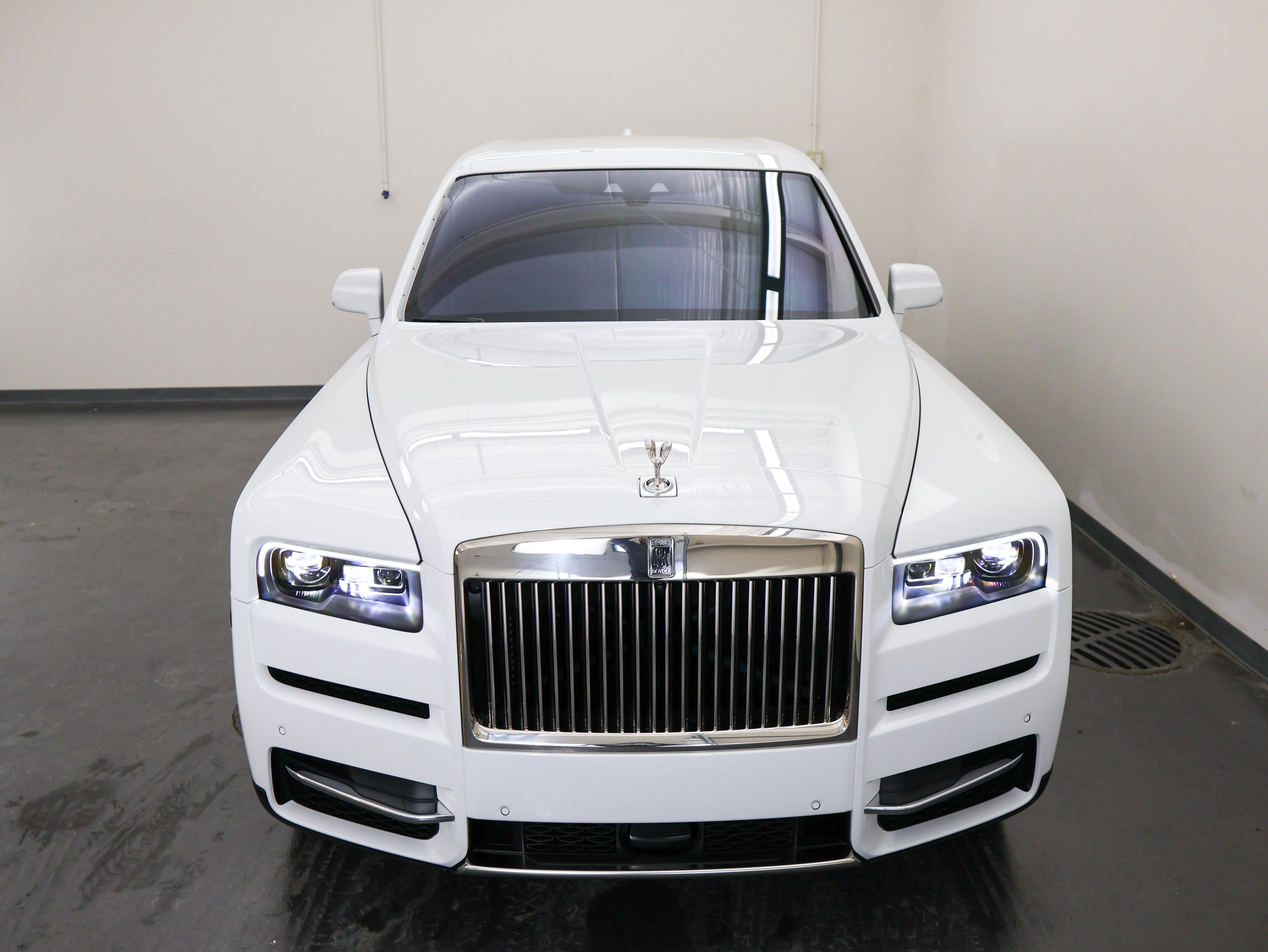 2023 Rolls-Royce Cullinan Base