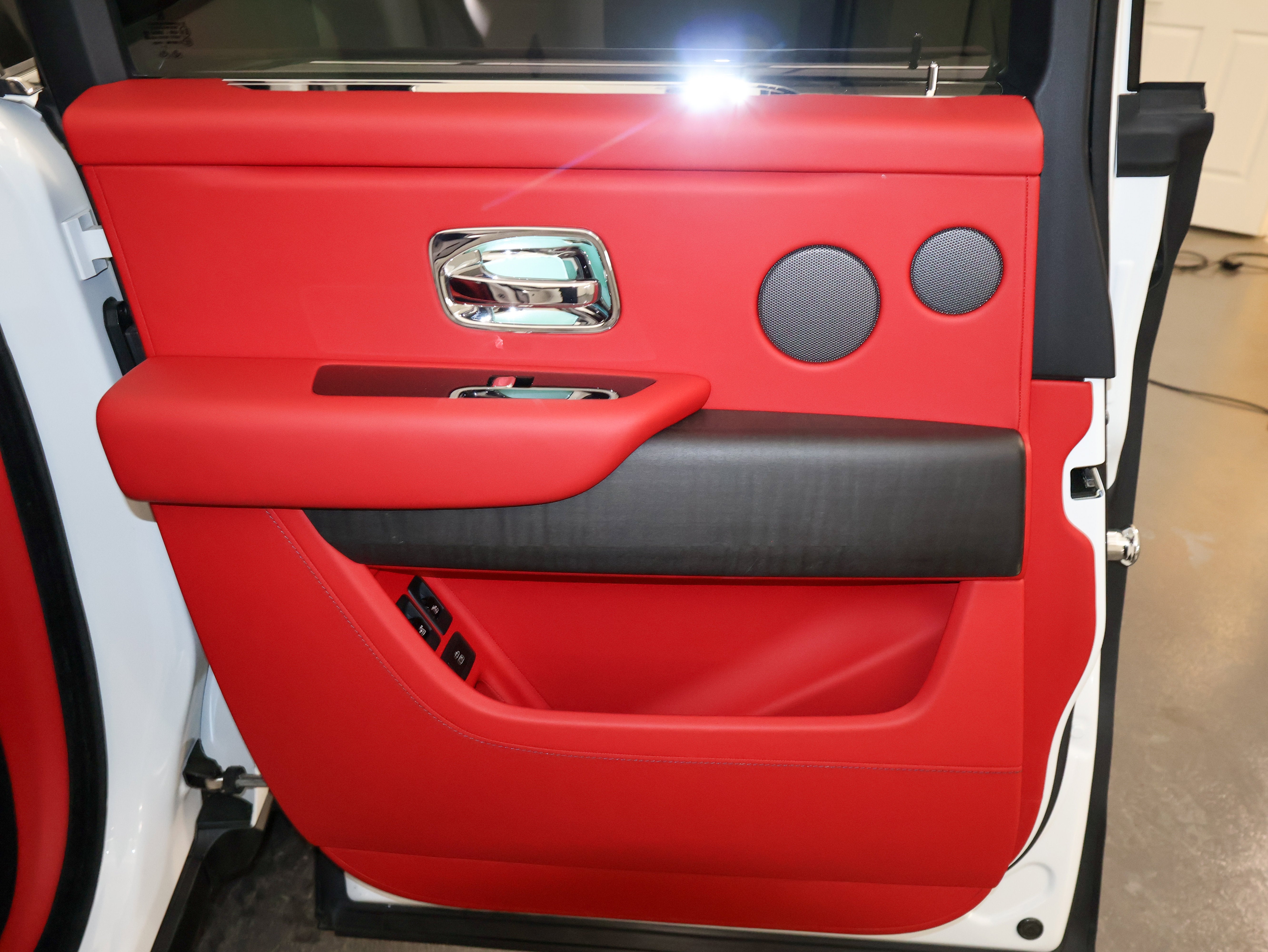 2023 Rolls-Royce Cullinan Base