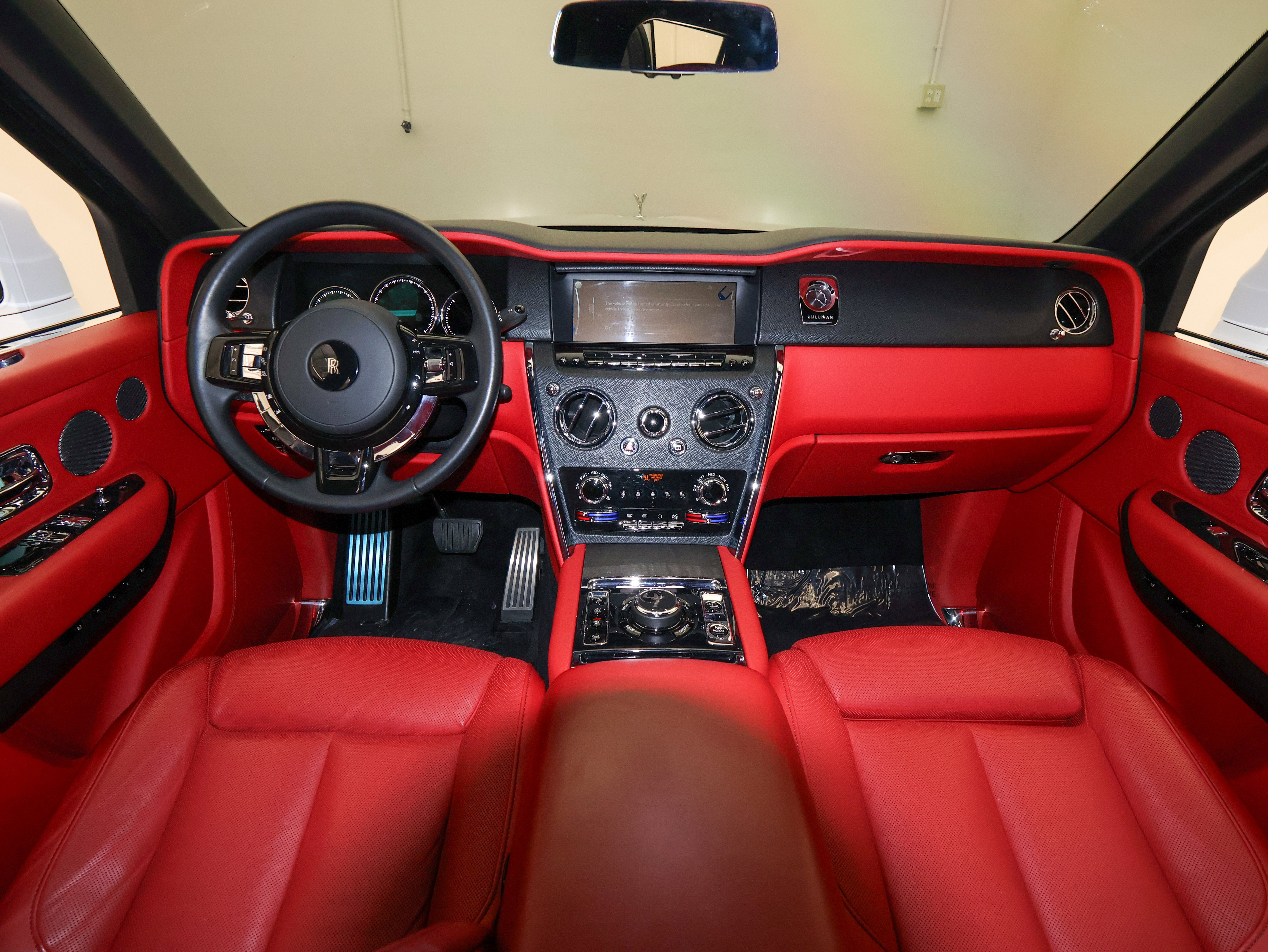 2023 Rolls-Royce Cullinan Base