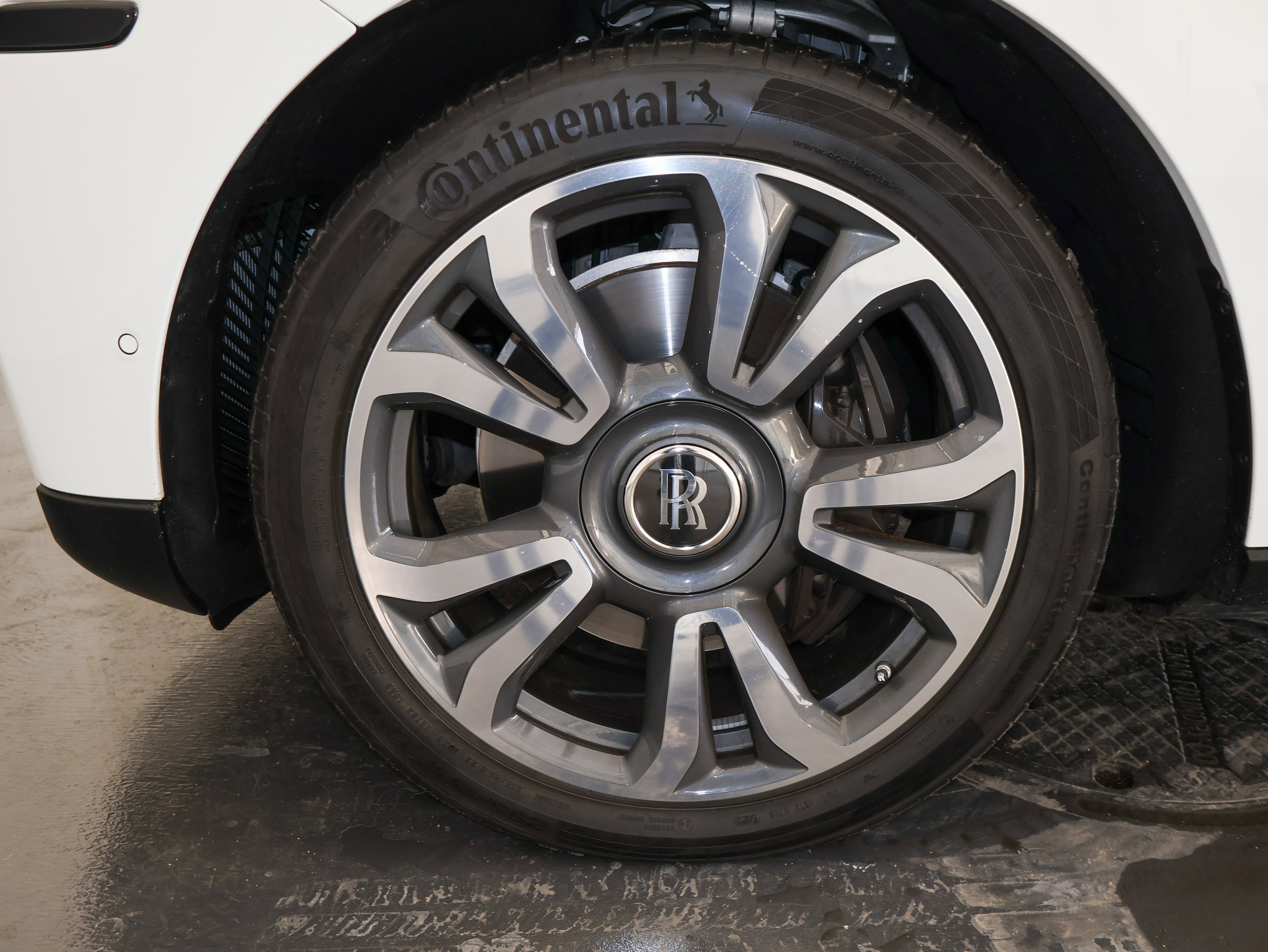 2023 Rolls-Royce Cullinan Base