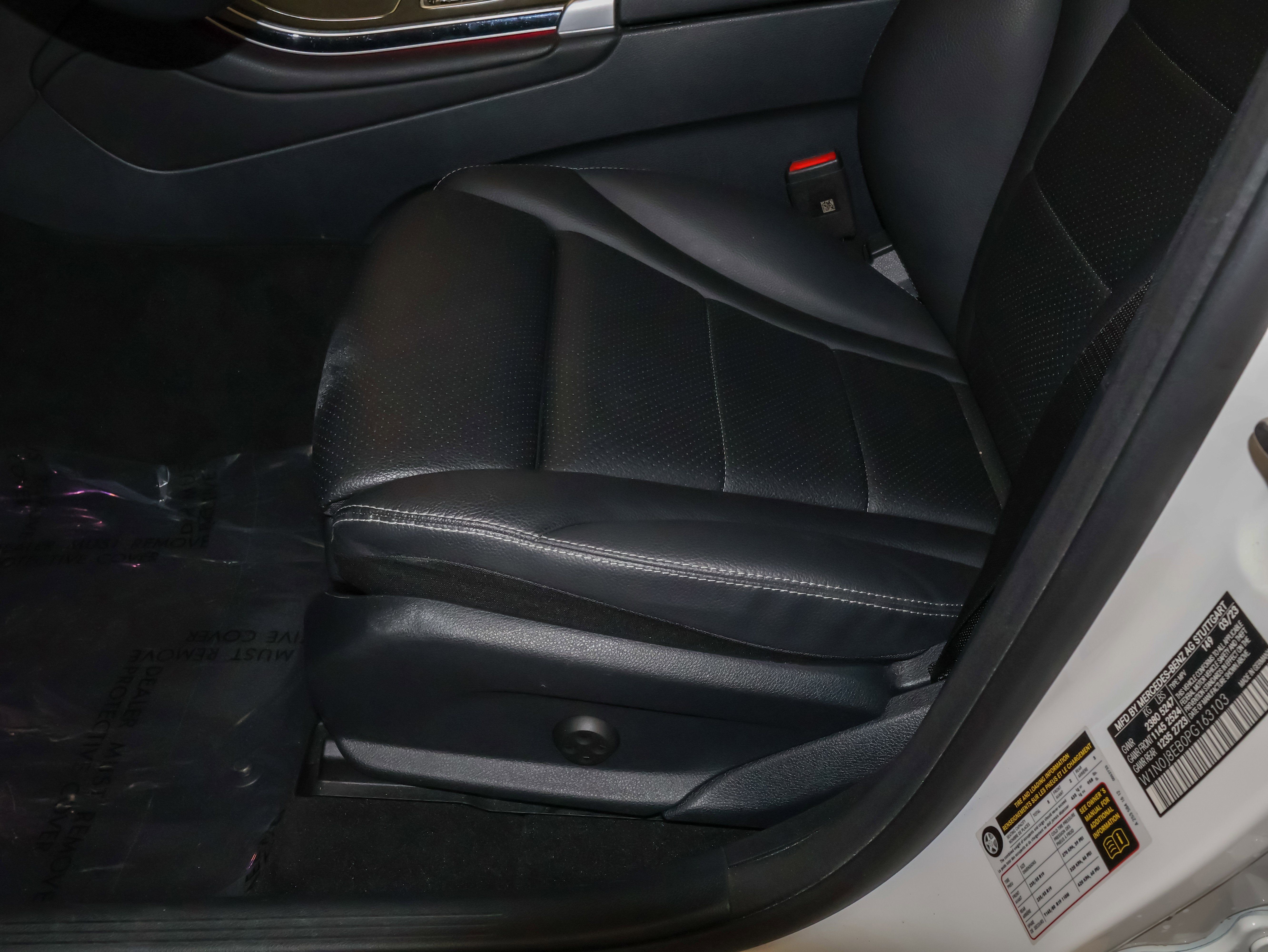 2023 Mercedes-Benz GLC GLC 300