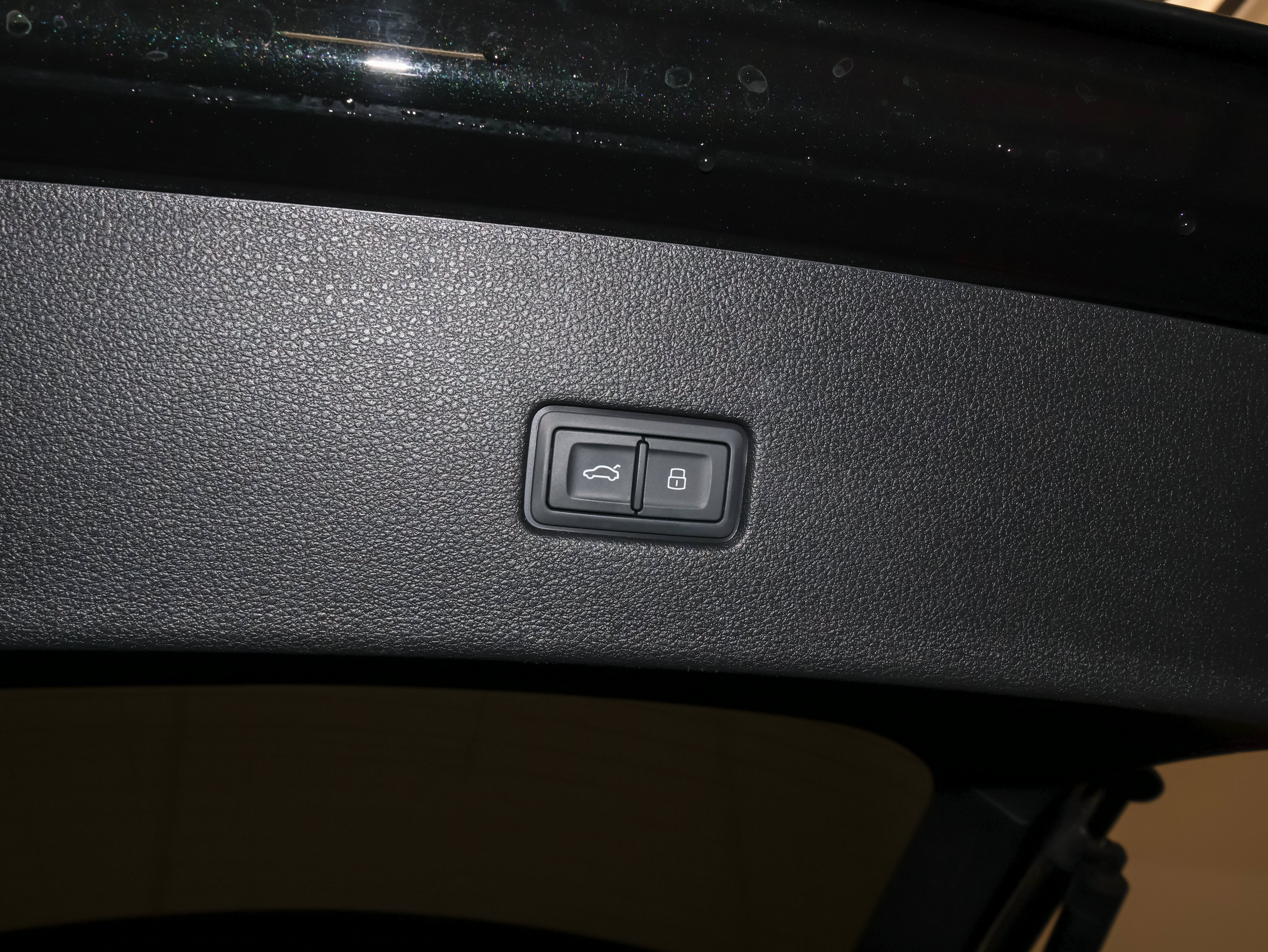 2022 Audi SQ8 Premium Plus