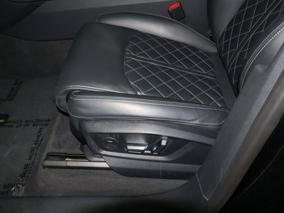 2022 Audi SQ8 Premium Plus
