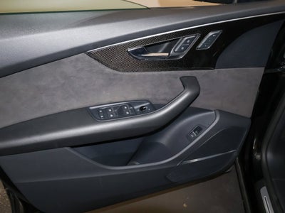 2022 Audi SQ8 Premium Plus