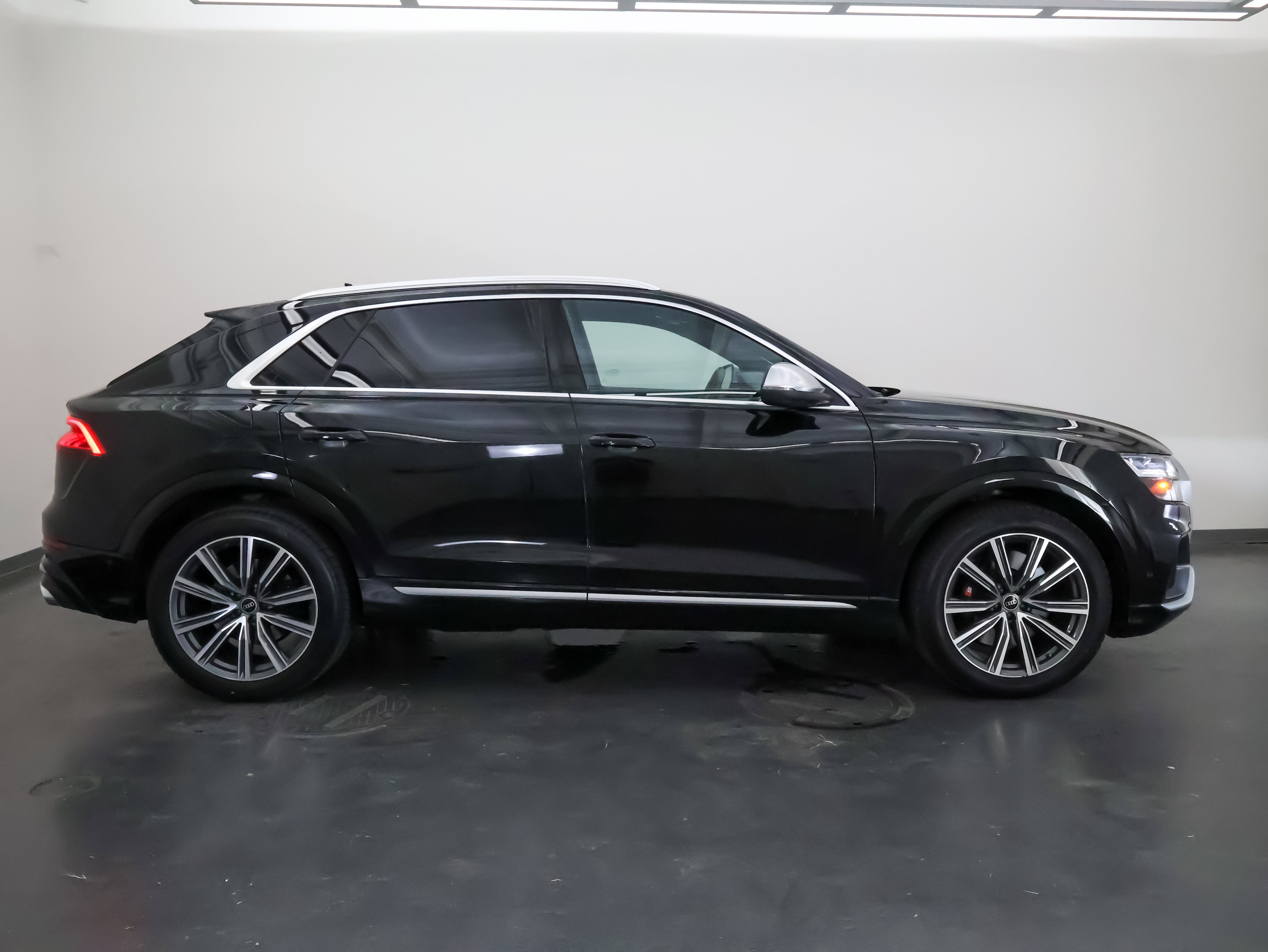 2022 Audi SQ8 Premium Plus