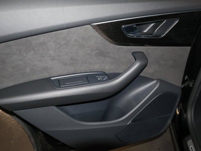 2022 Audi SQ8 Premium Plus