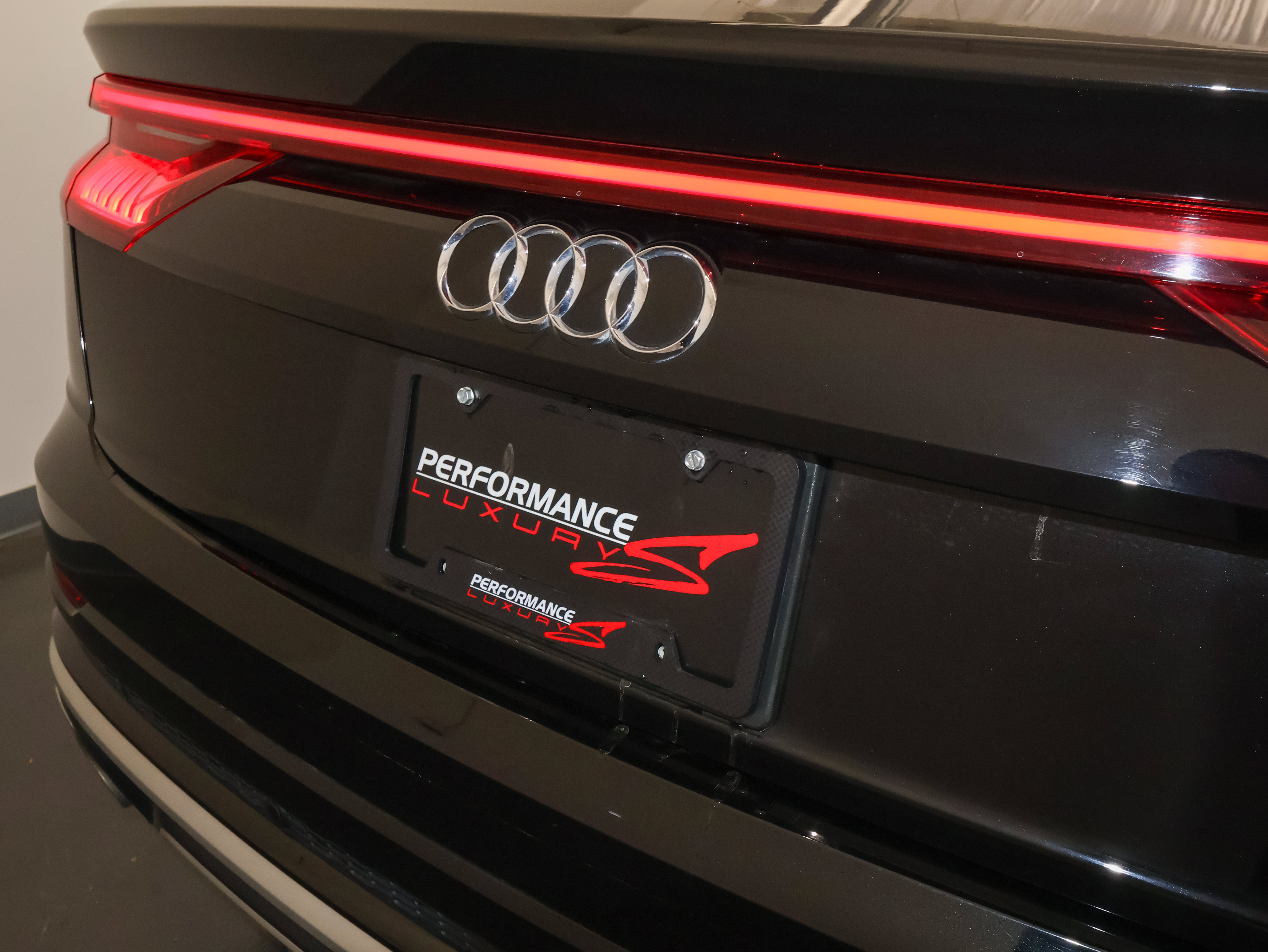 2022 Audi SQ8 Premium Plus