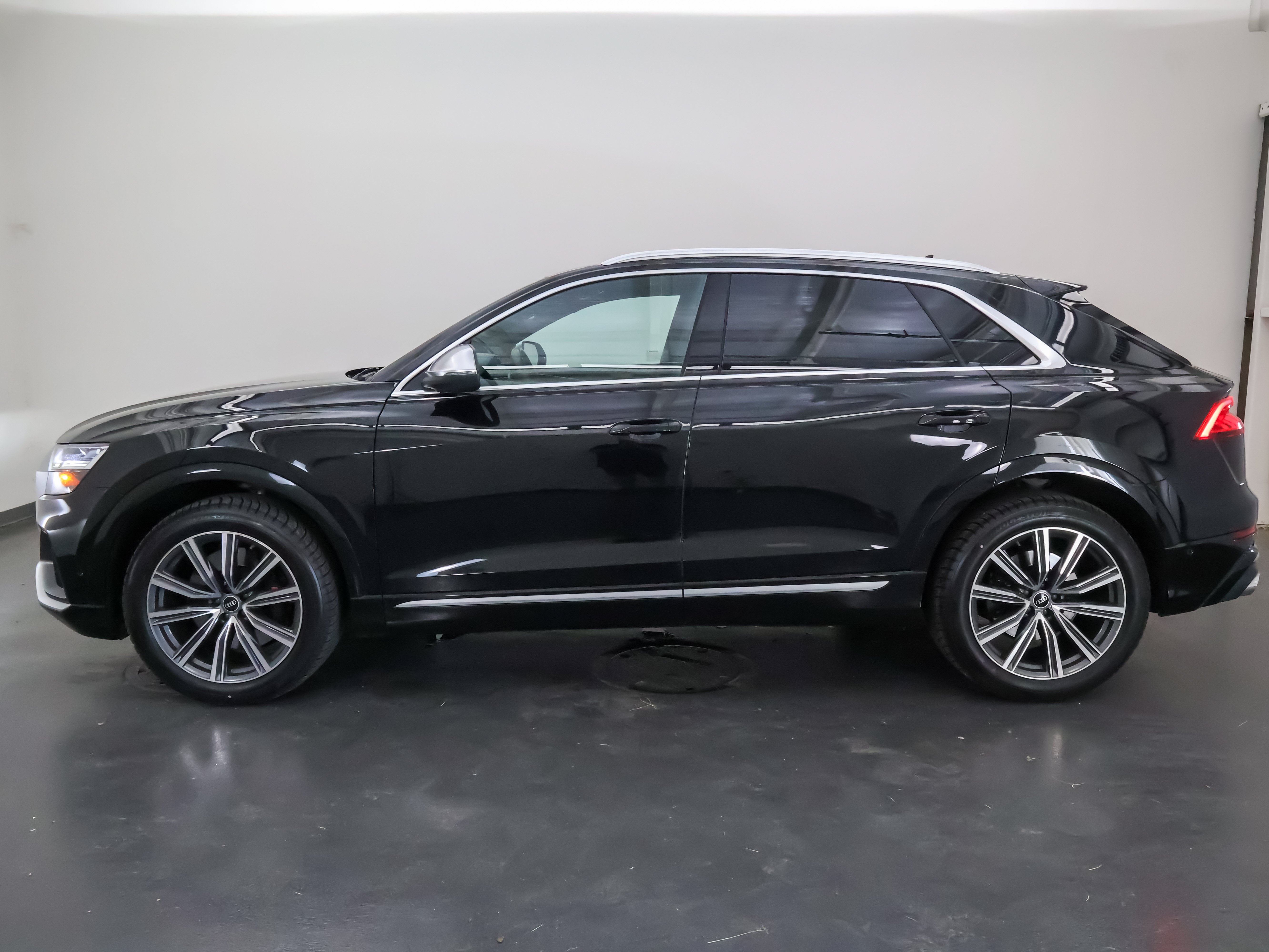 2022 Audi SQ8 Premium Plus