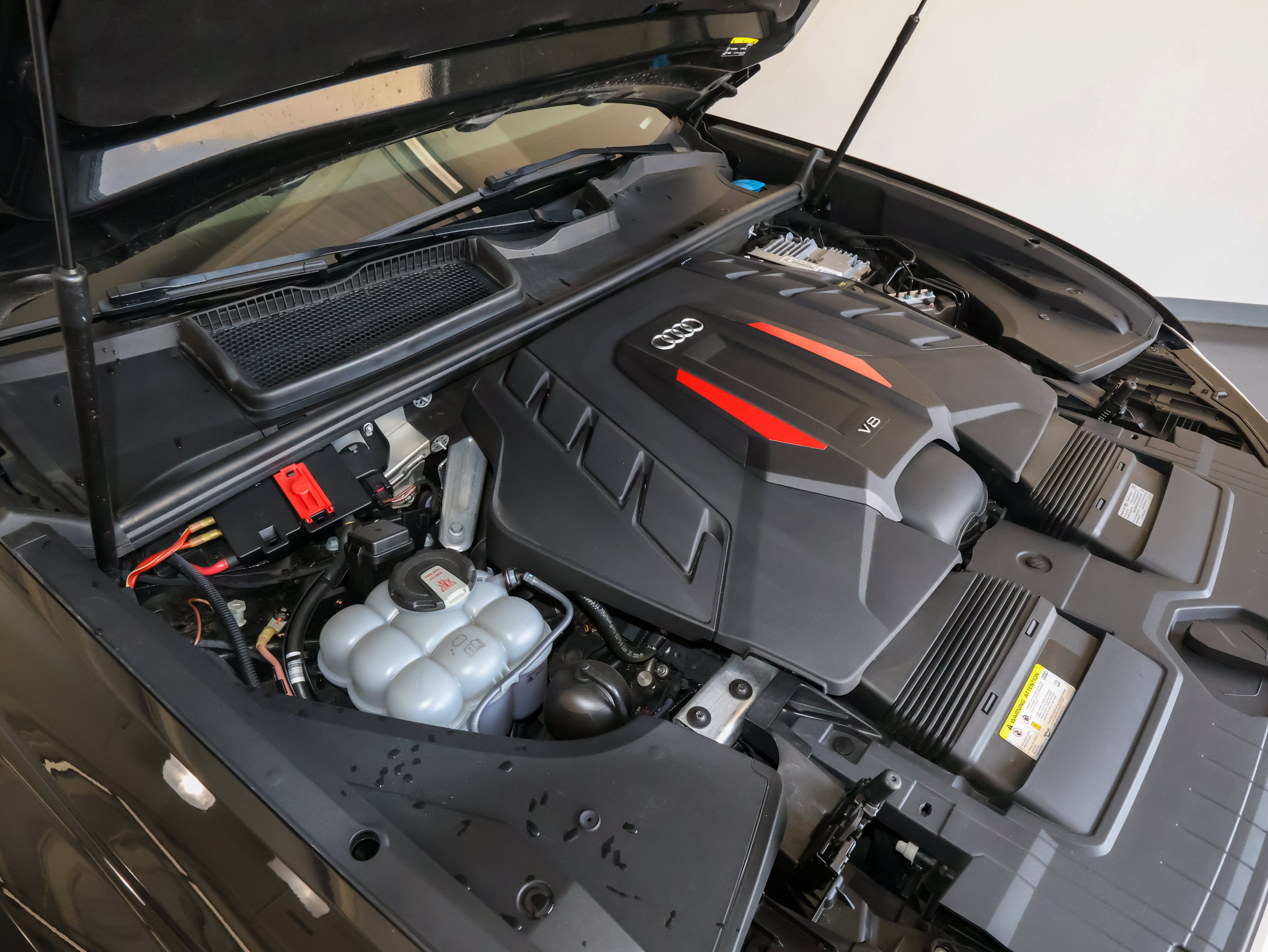 2022 Audi SQ8 Premium Plus