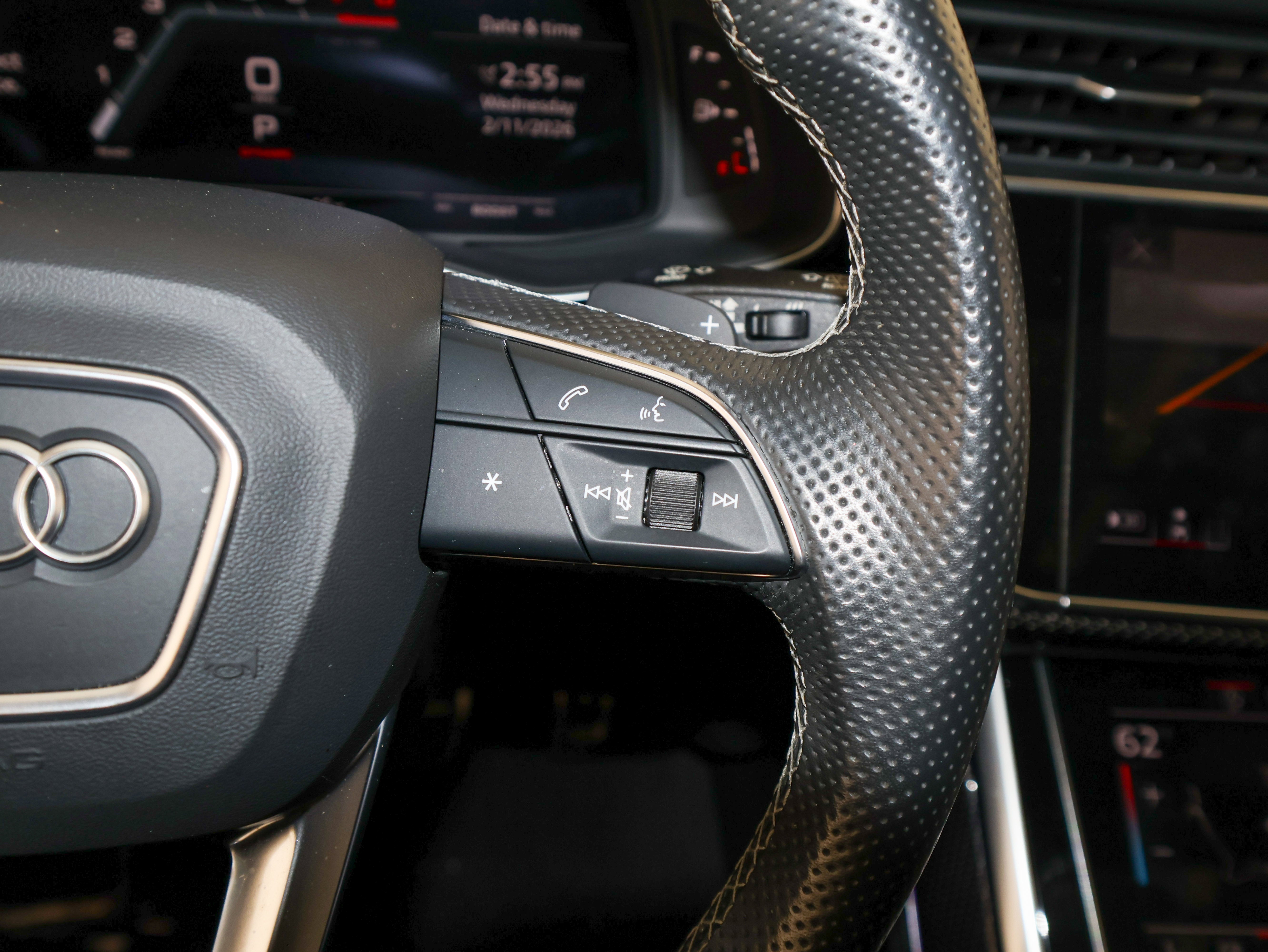 2021 Audi SQ7 Premium Plus