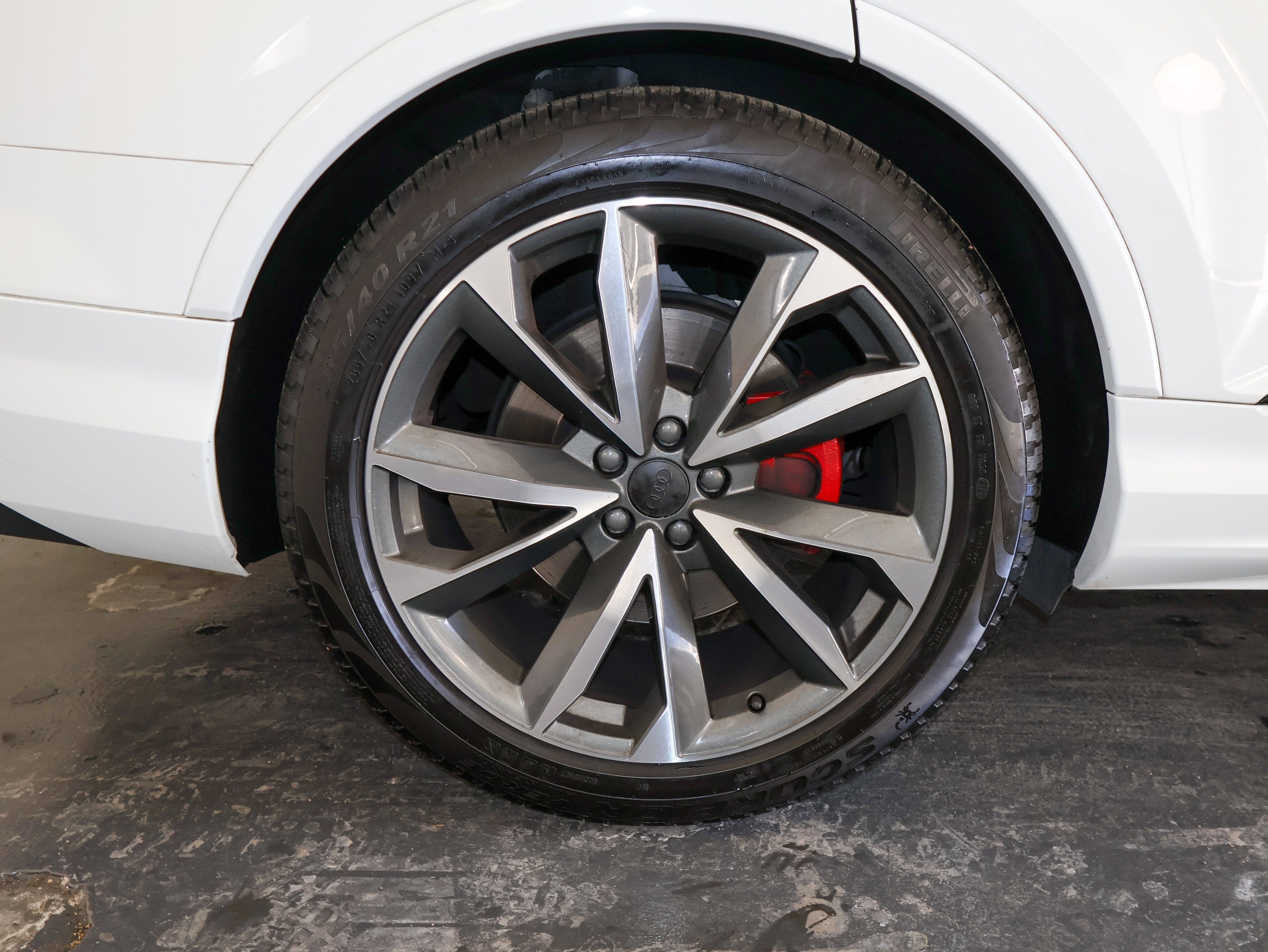 2021 Audi SQ7 Premium Plus