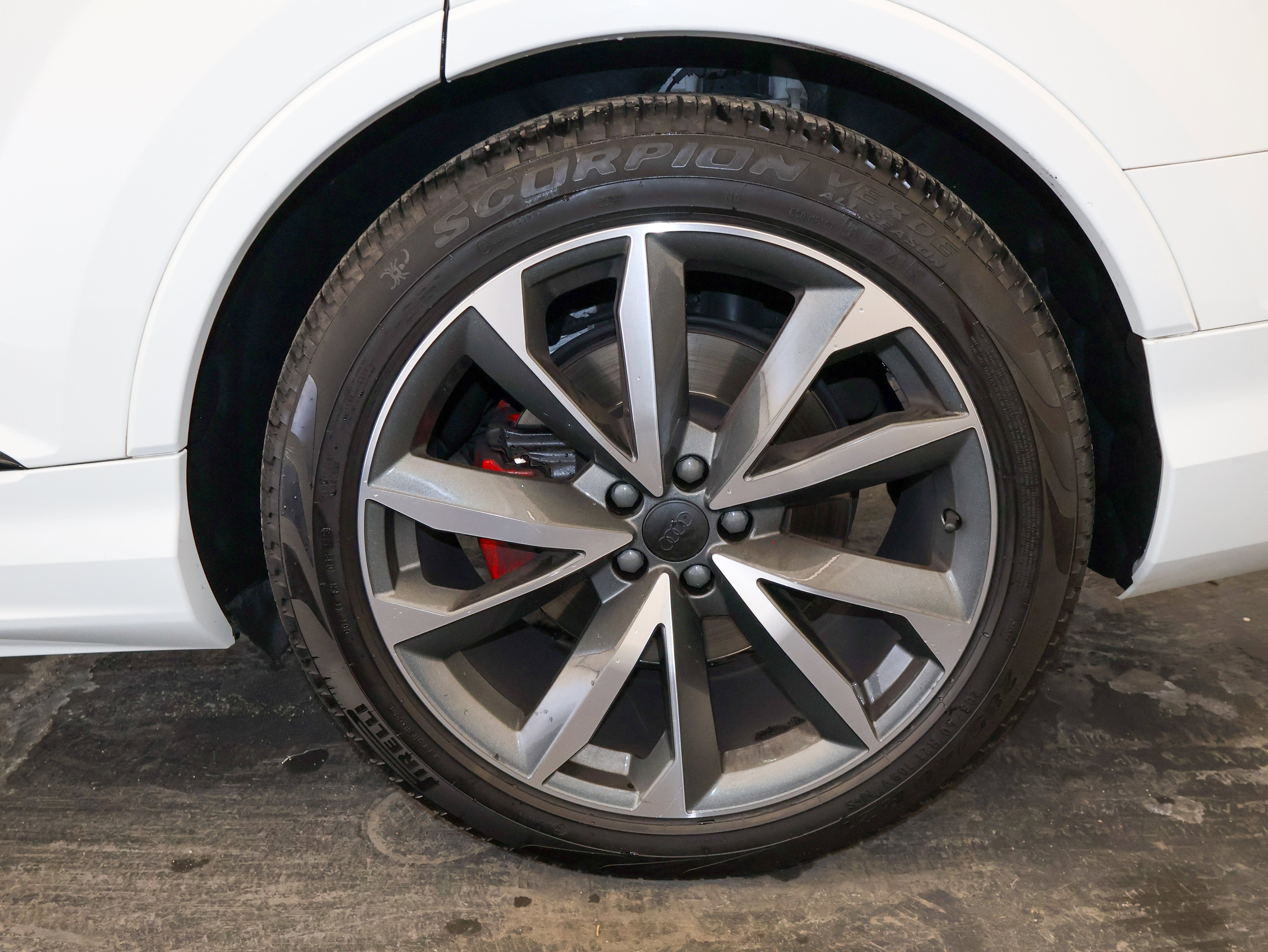 2021 Audi SQ7 Premium Plus