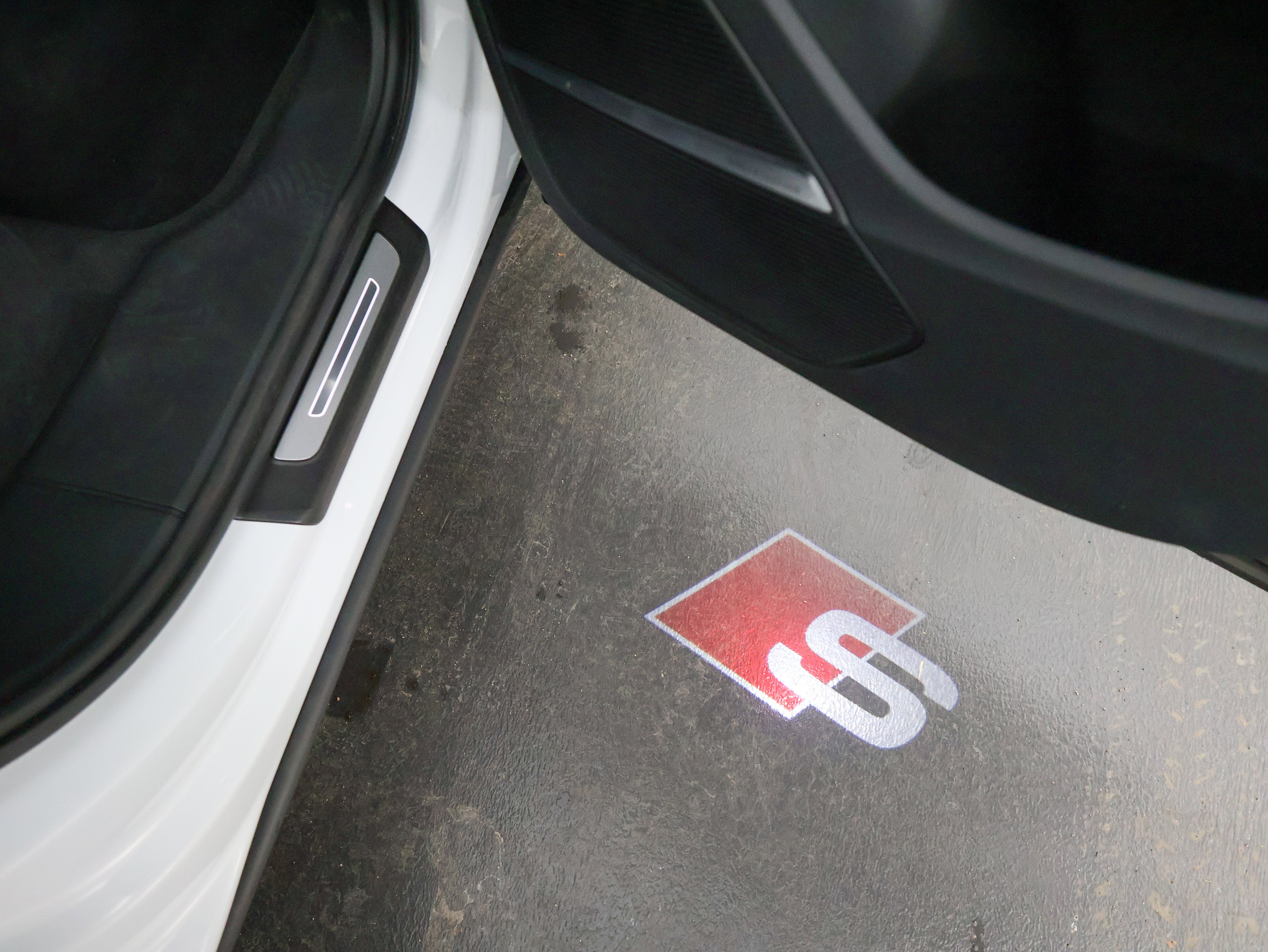 2021 Audi SQ7 Premium Plus