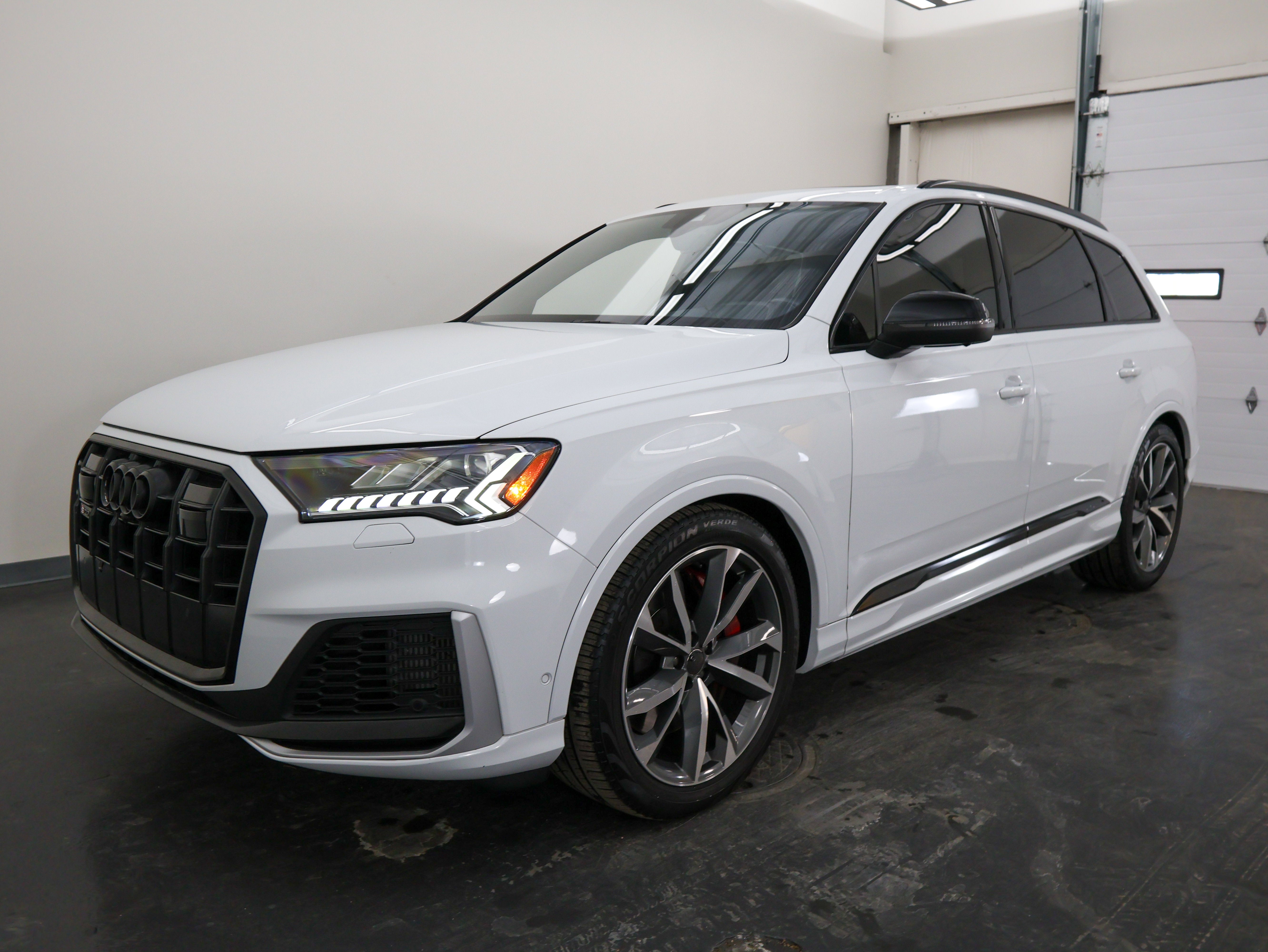 2021 Audi SQ7 Premium Plus