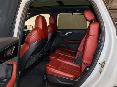 2024 Audi SQ7 Premium Plus