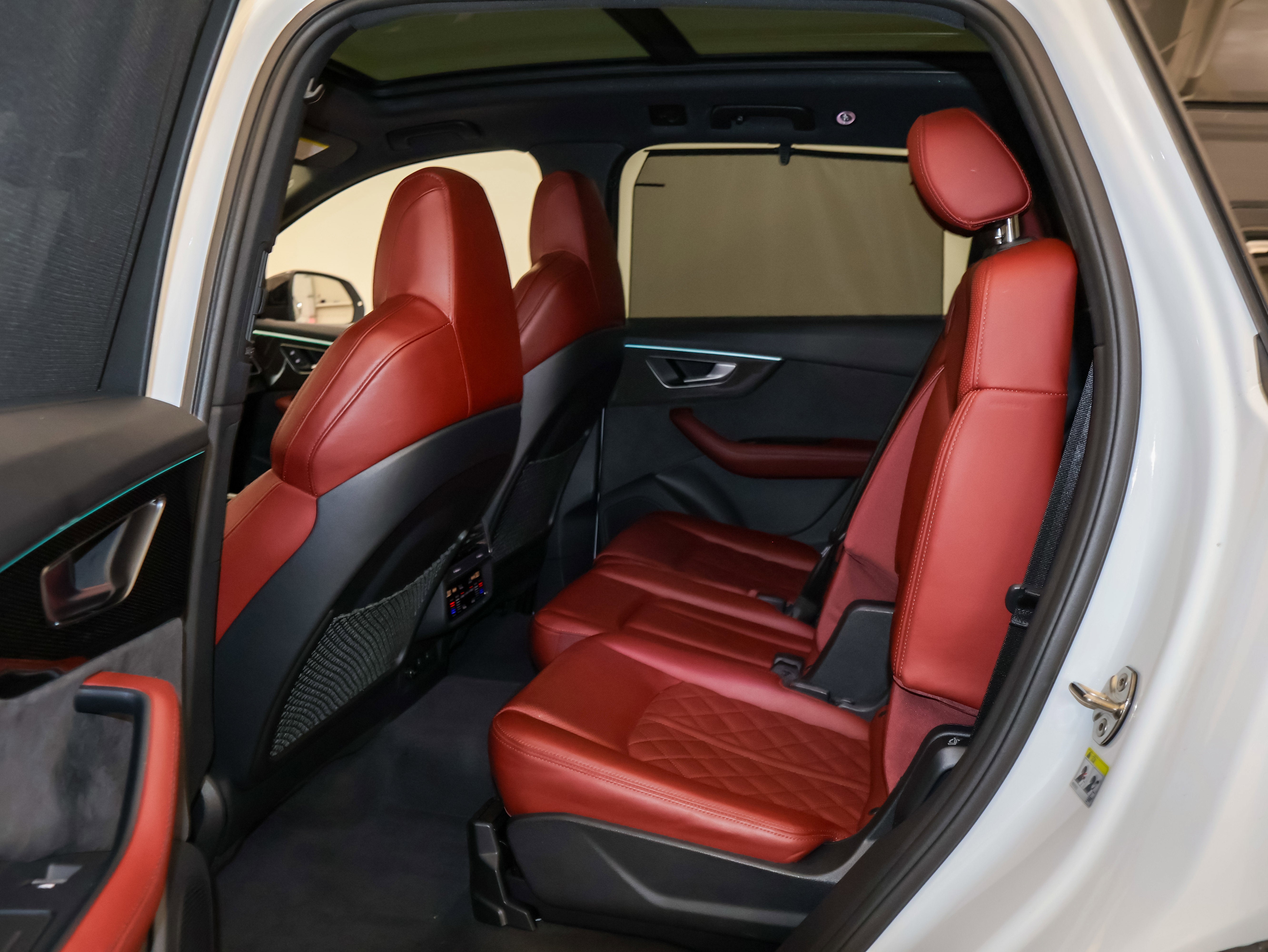 2024 Audi SQ7 Premium Plus