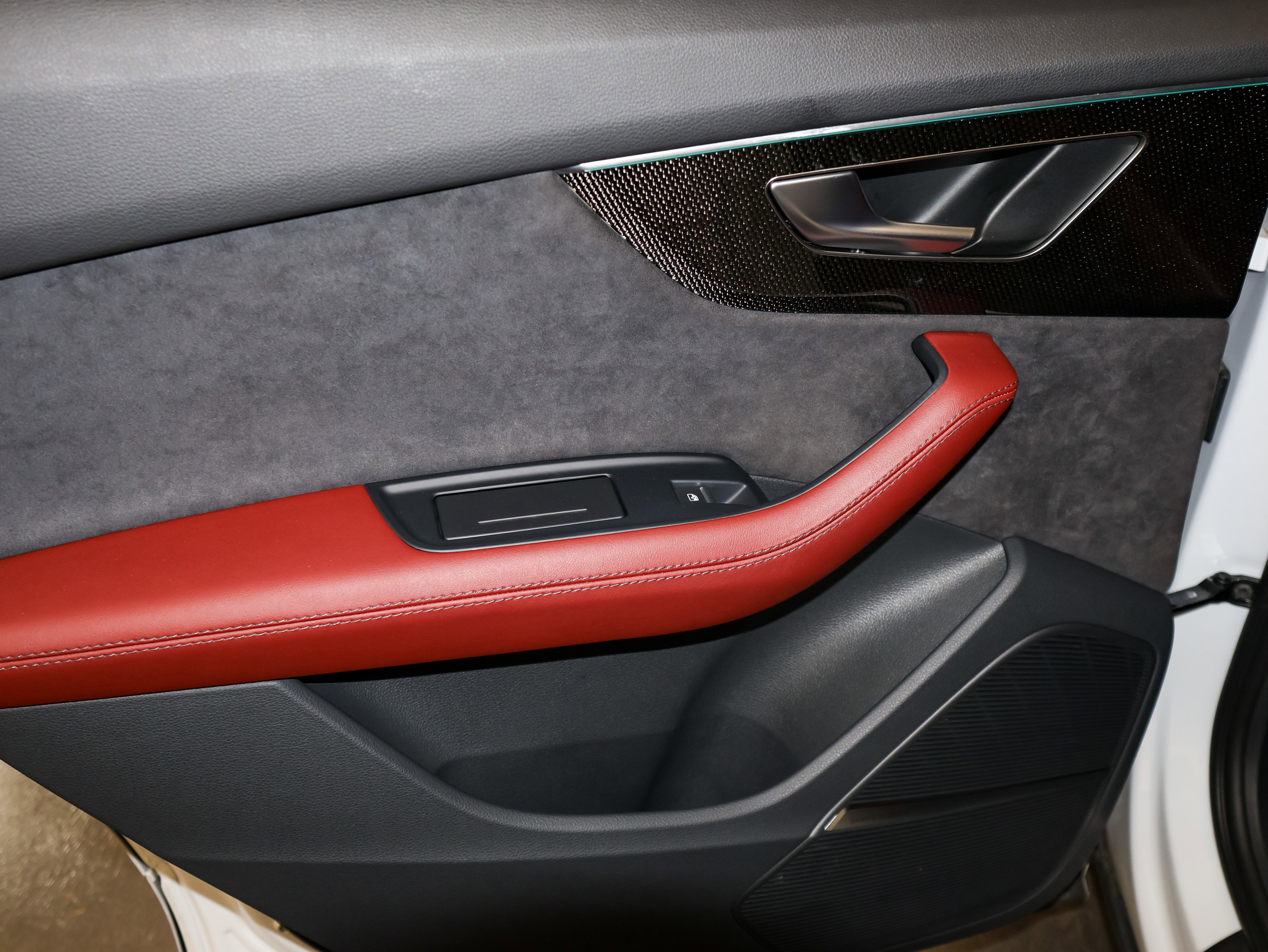 2024 Audi SQ7 Premium Plus