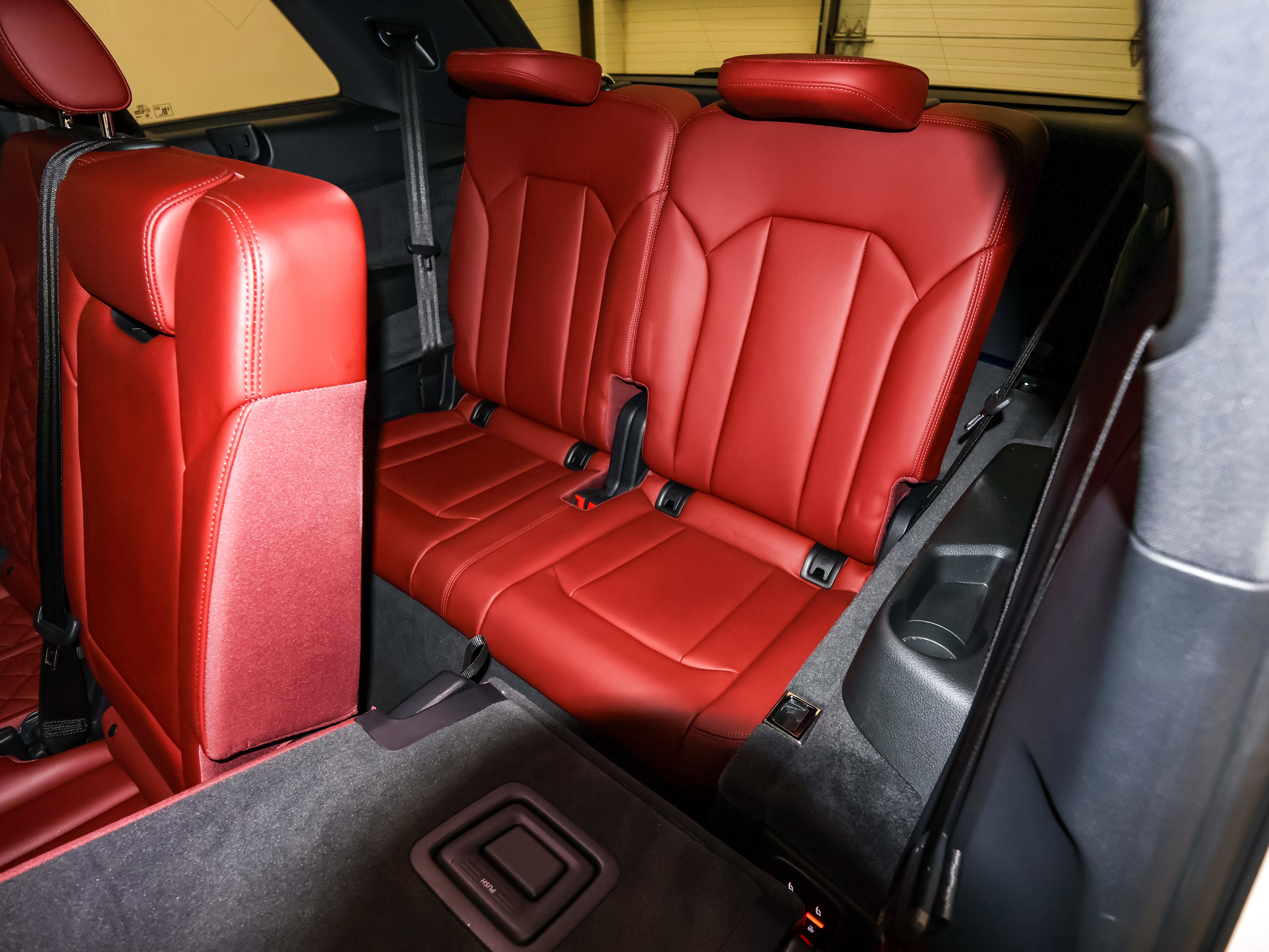 2024 Audi SQ7 Premium Plus