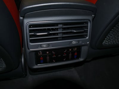 2024 Audi SQ7 Premium Plus