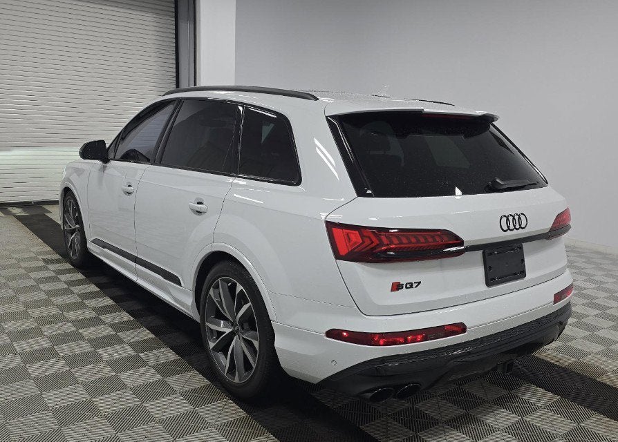 2024 Audi SQ7 Premium Plus