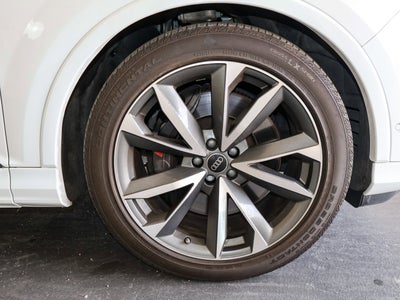 2024 Audi SQ7 Premium Plus