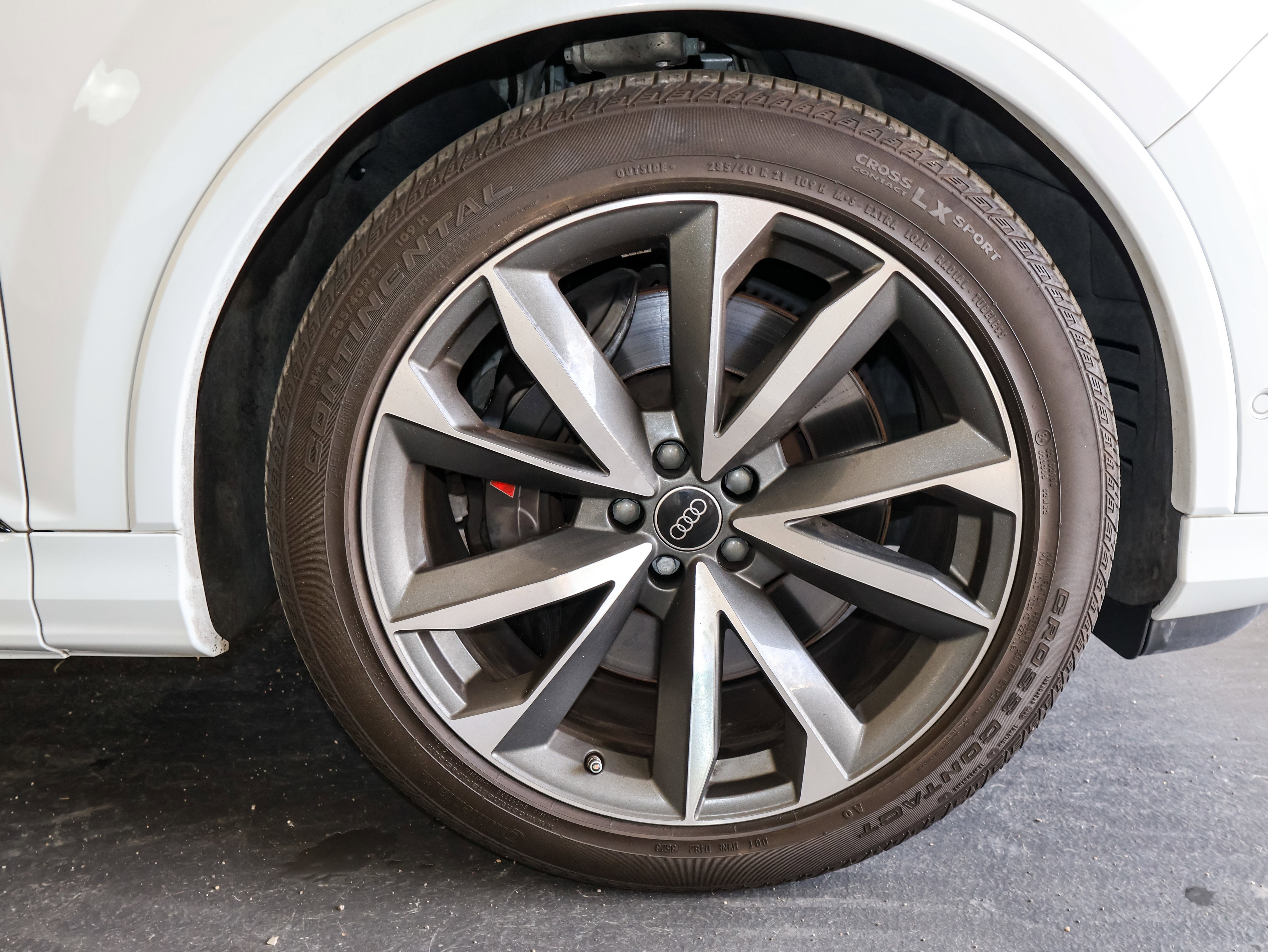 2024 Audi SQ7 Premium Plus
