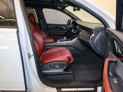 2024 Audi SQ7 Premium Plus