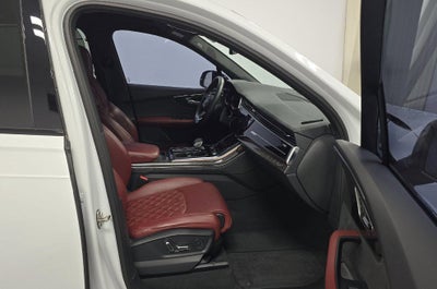 2024 Audi SQ7 Premium Plus
