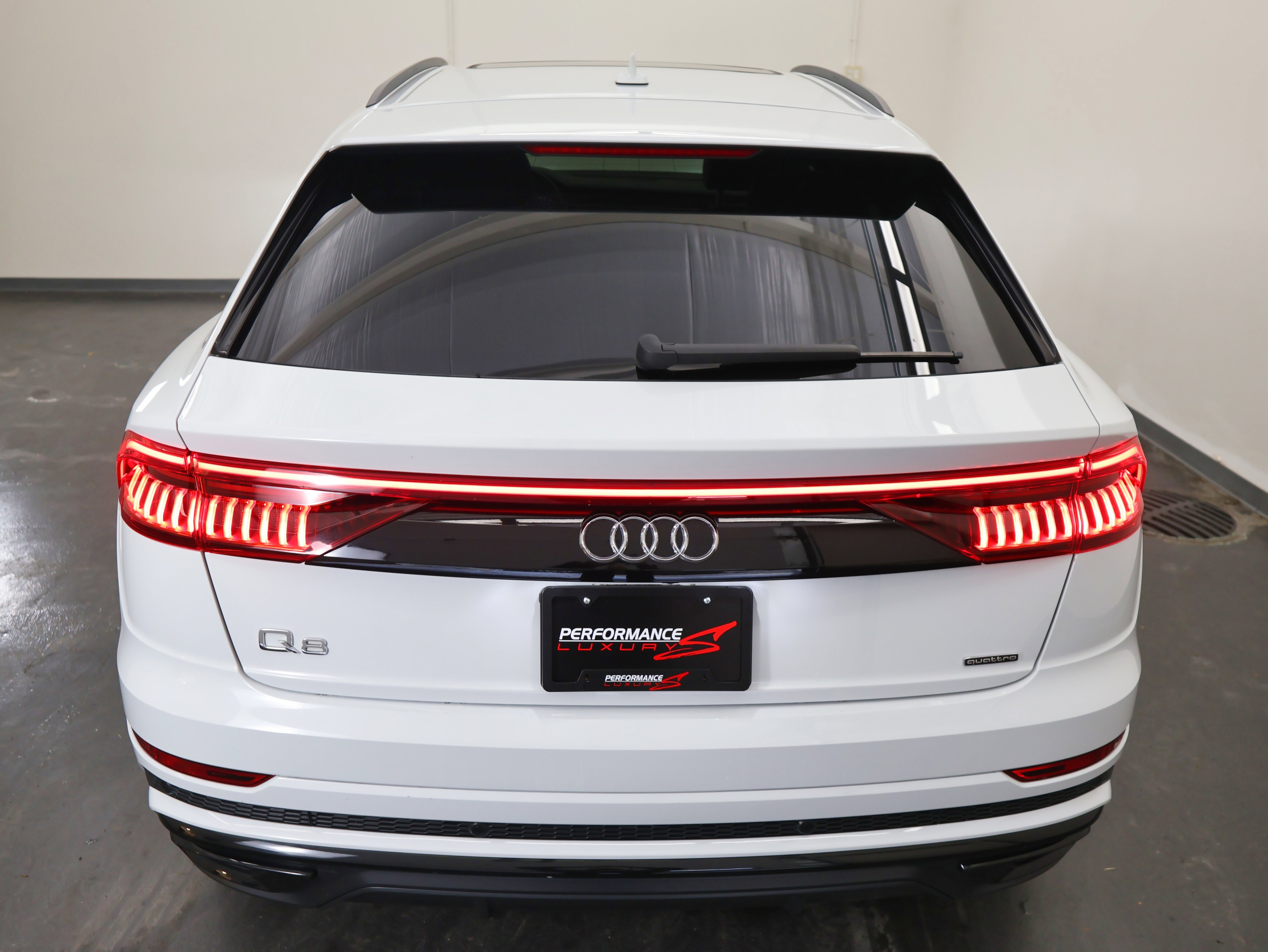 2019 Audi Q8 Premium Plus