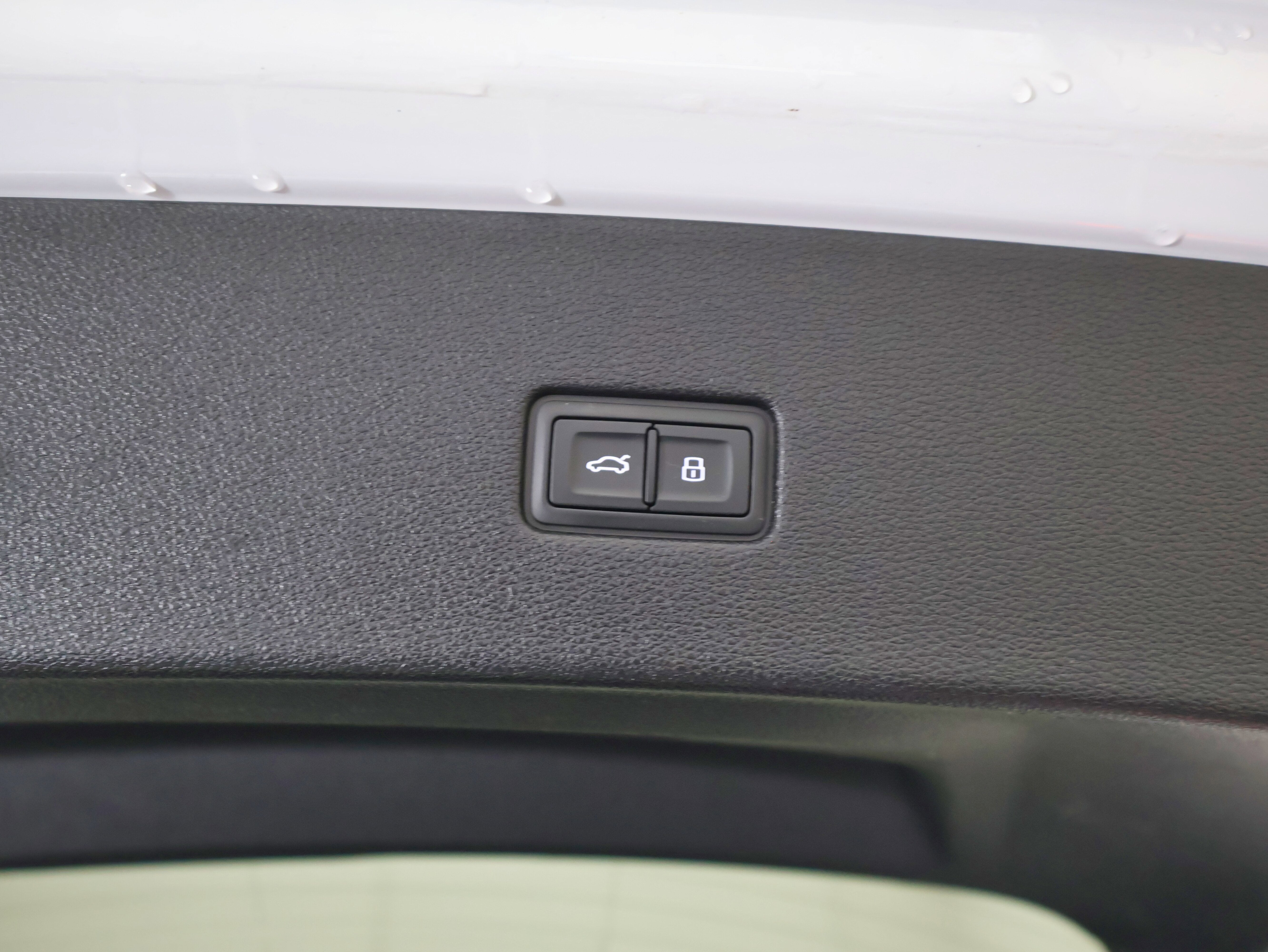 2019 Audi Q8 Premium Plus