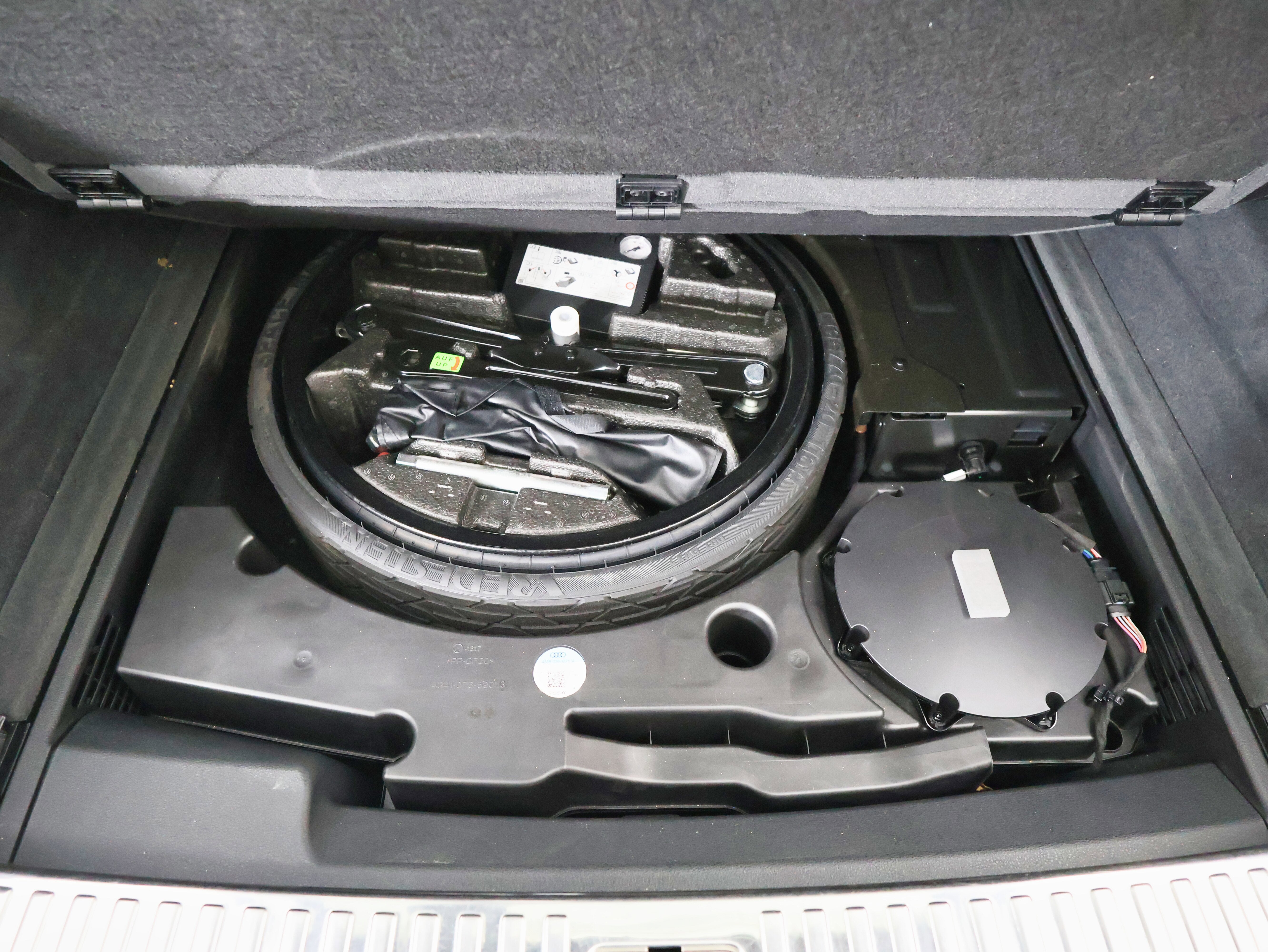 2019 Audi Q8 Premium Plus