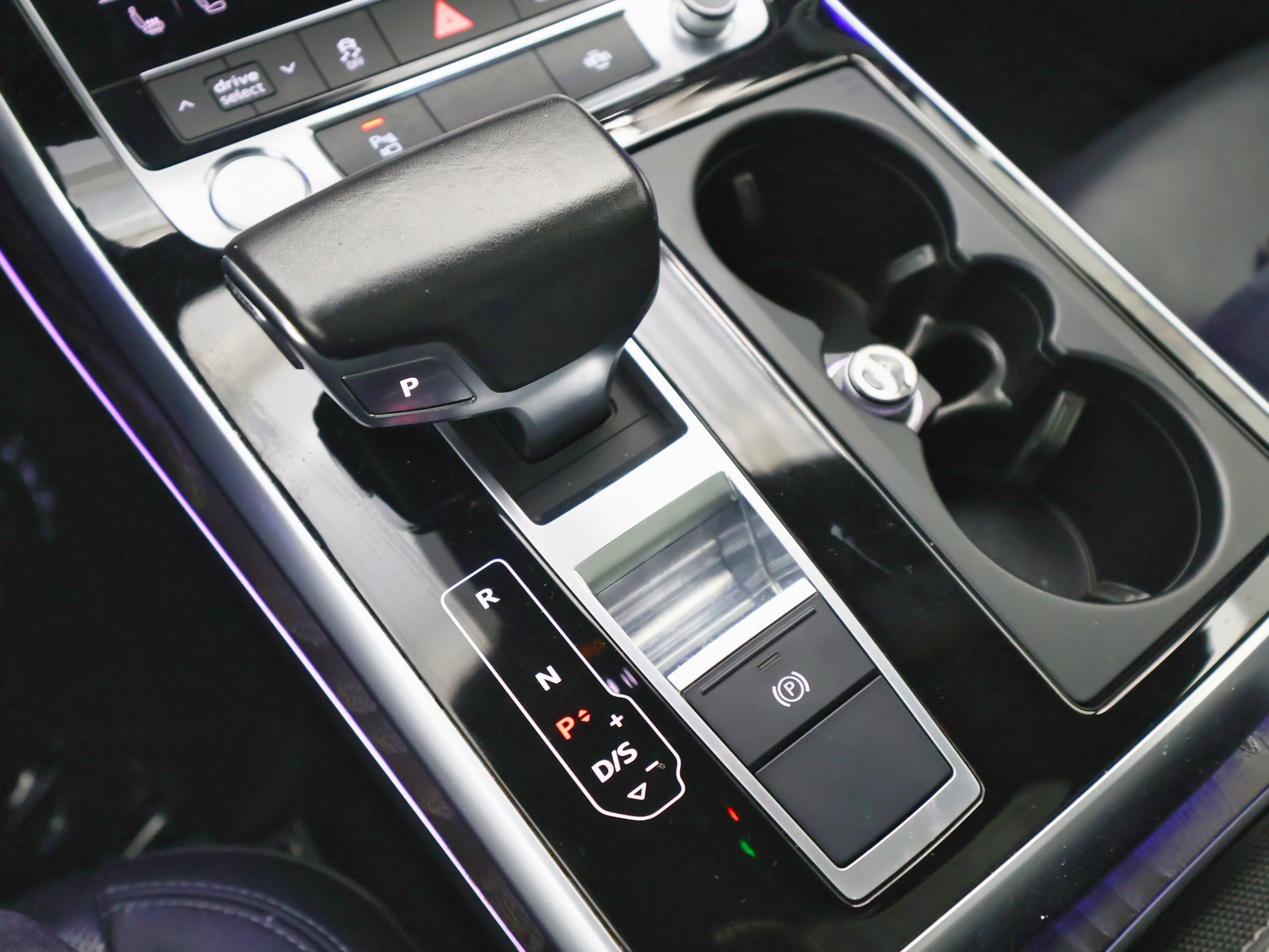 2019 Audi Q8 Premium Plus