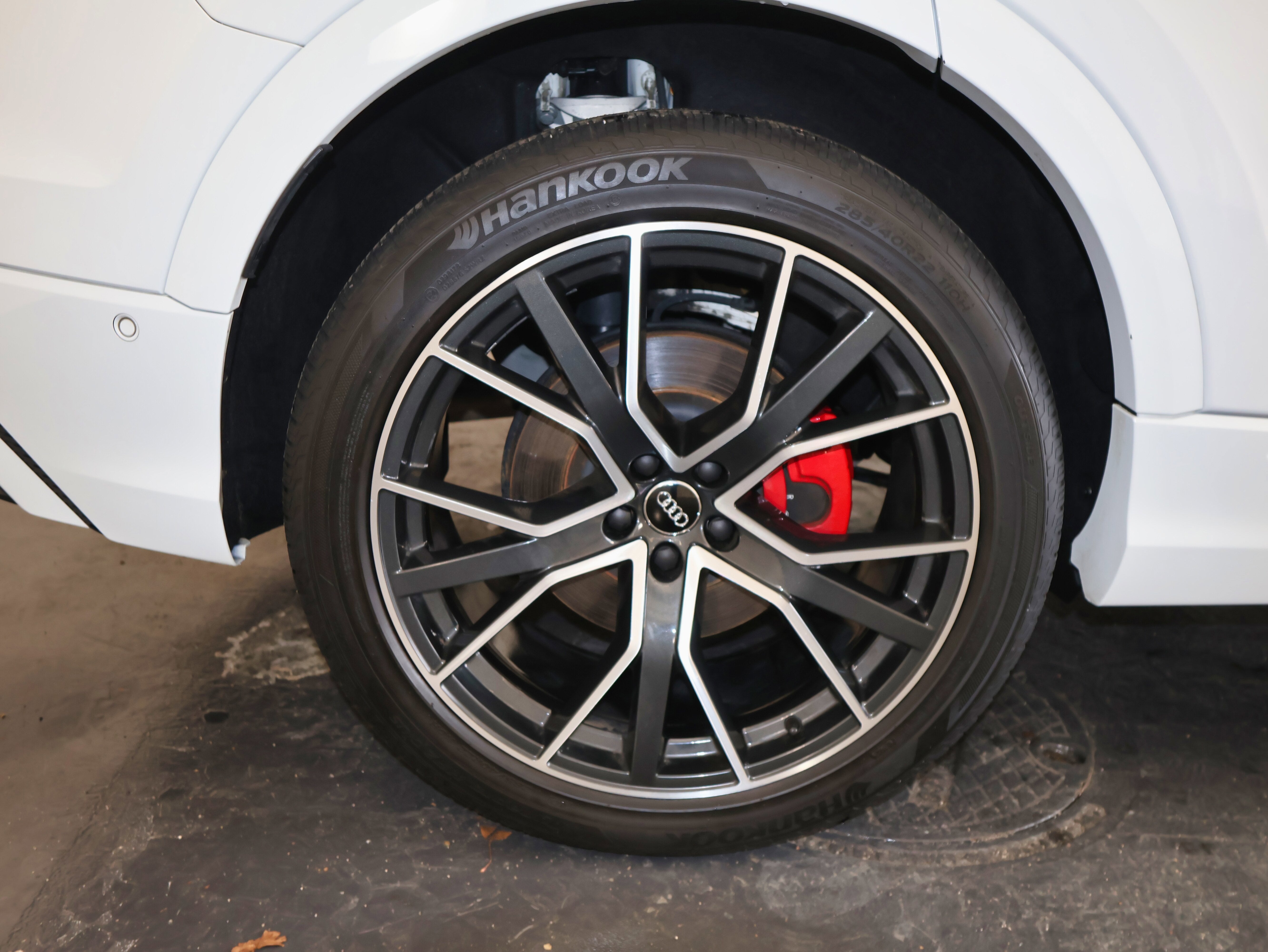 2019 Audi Q8 Premium Plus