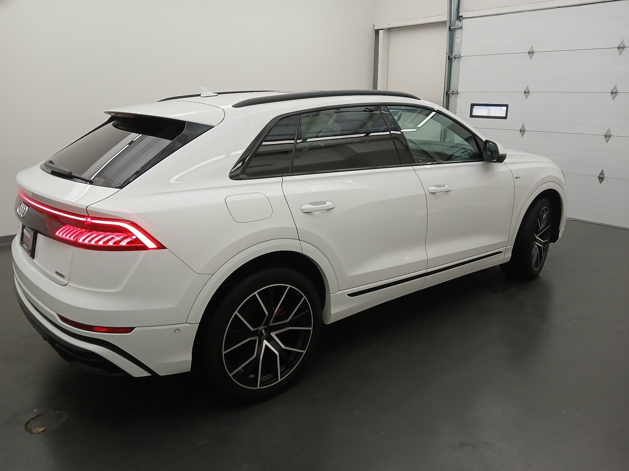 2020 Audi Q8 Premium Plus