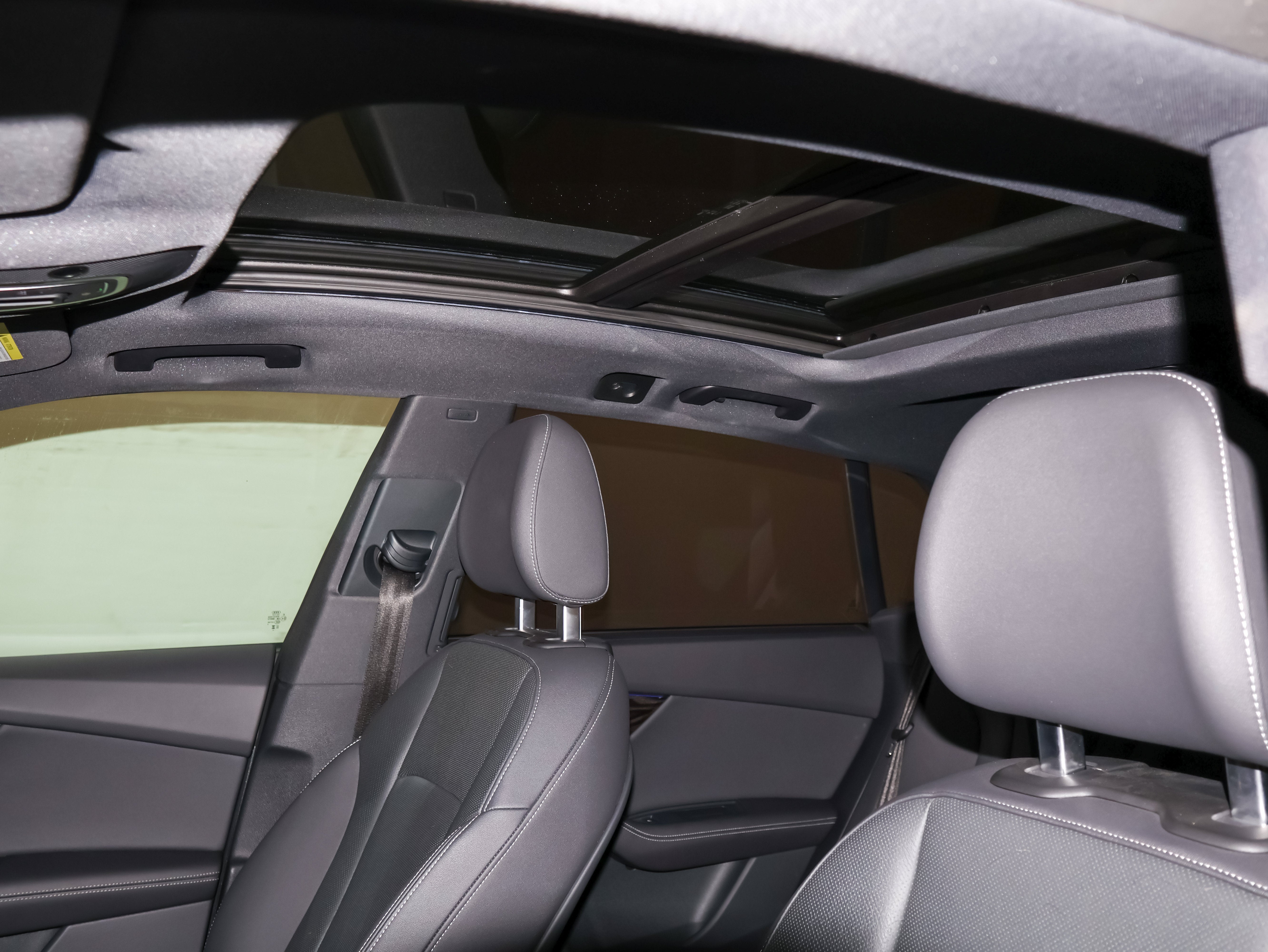 2023 Audi Q8 Premium Plus