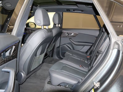 2023 Audi Q8 Premium Plus