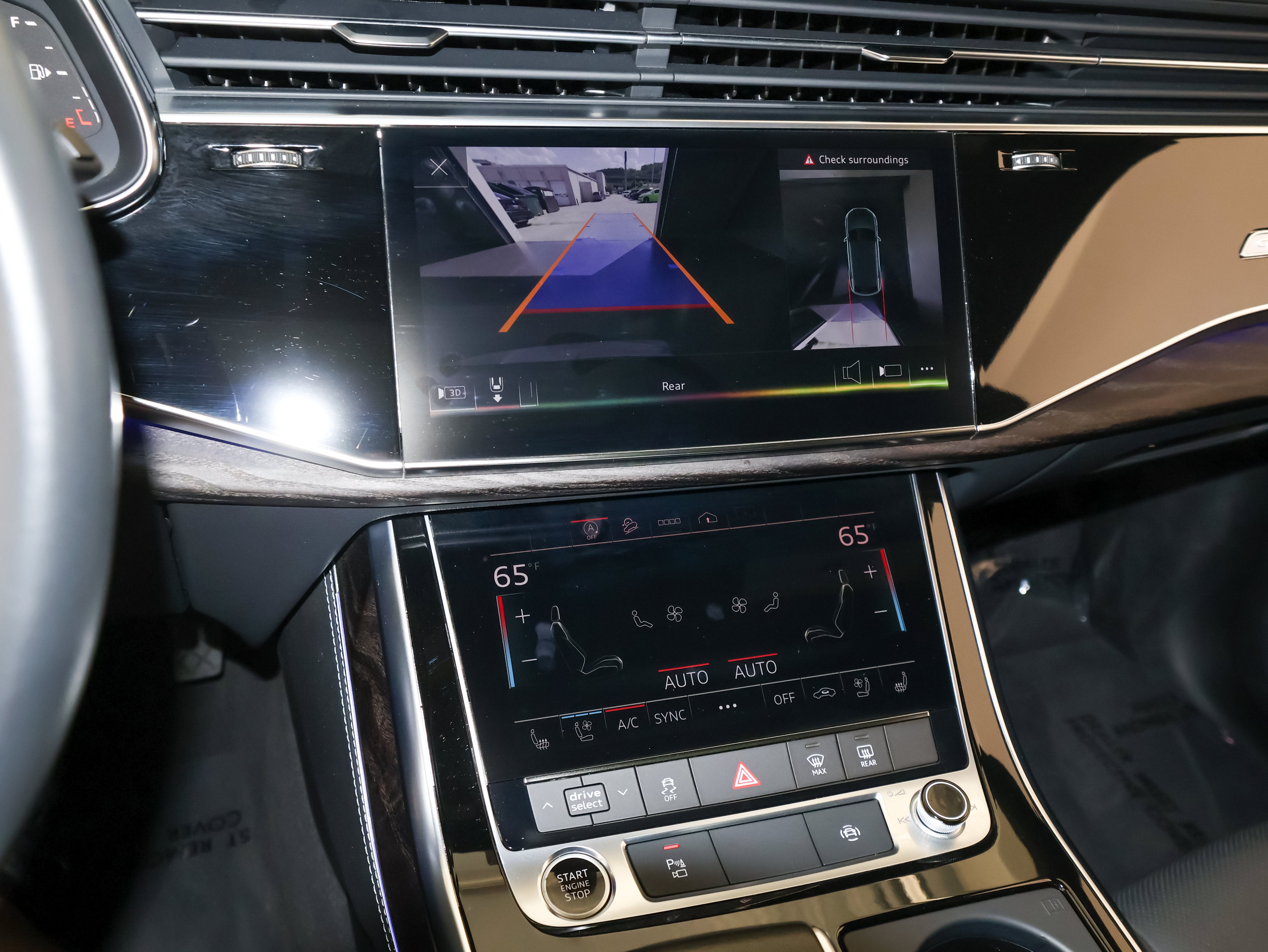 2023 Audi Q8 Premium Plus
