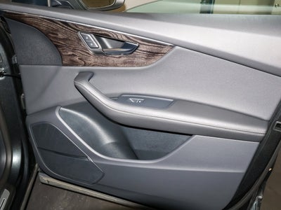 2023 Audi Q8 Premium Plus