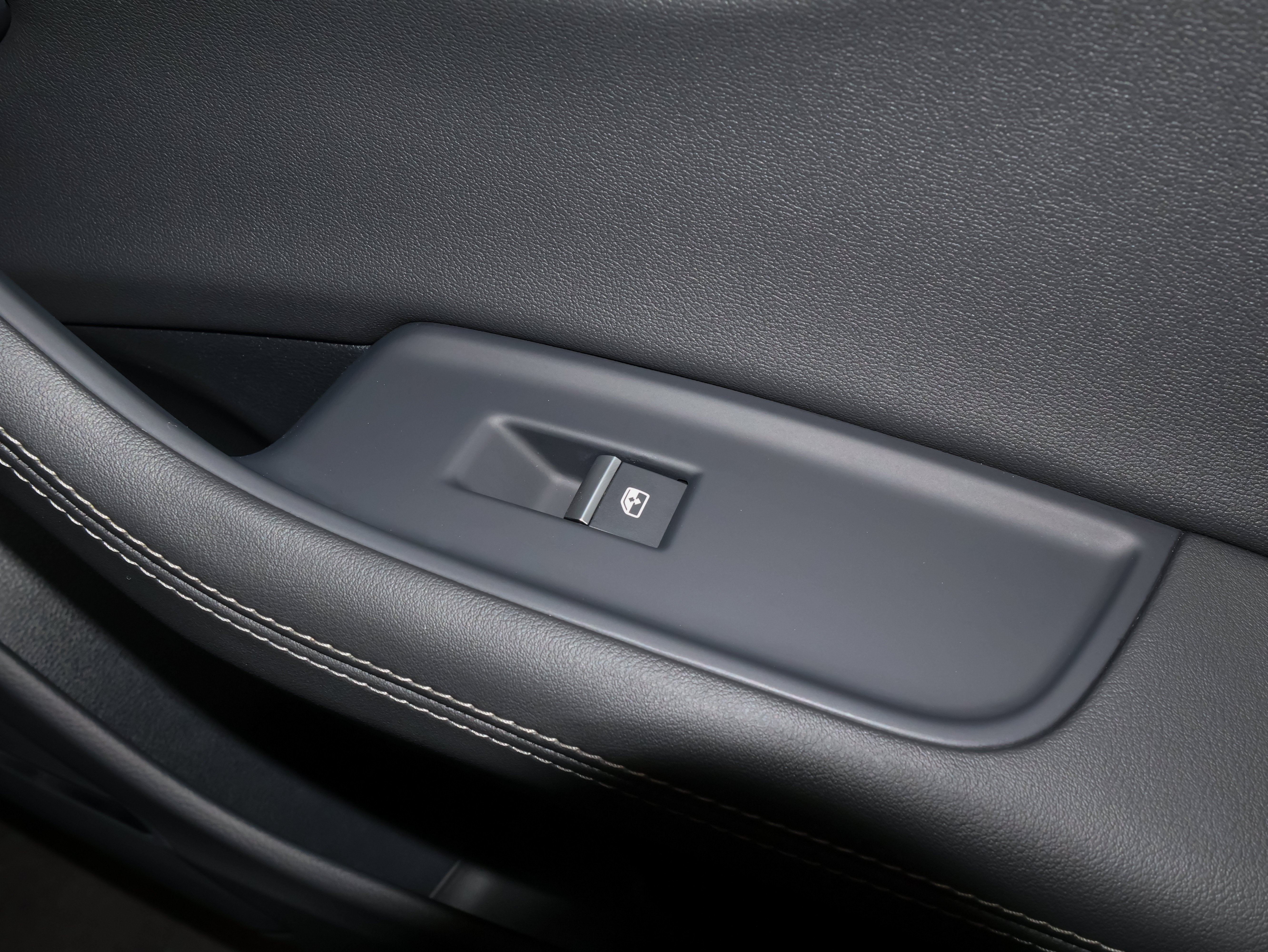2023 Audi Q8 Premium Plus