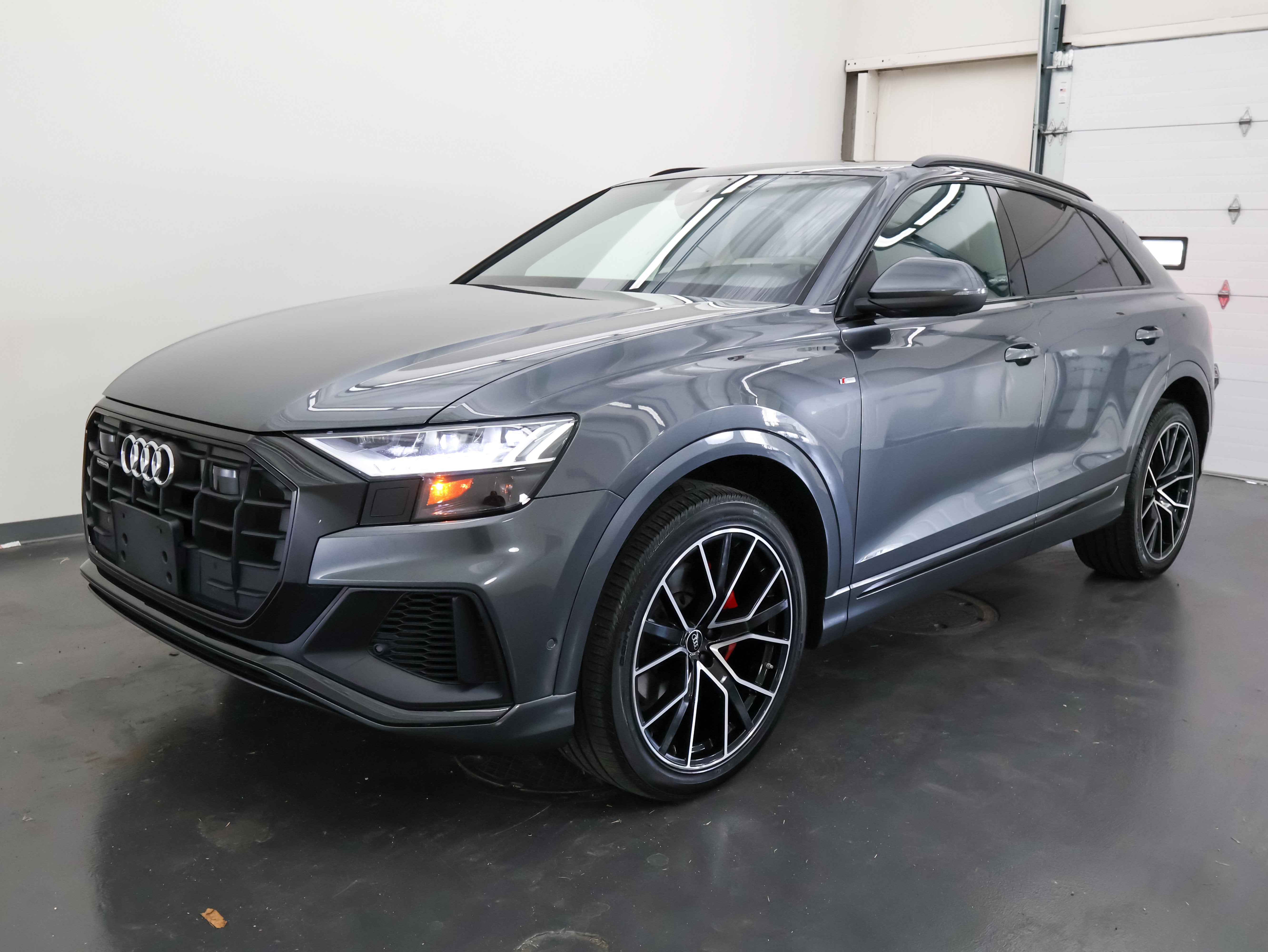 2023 Audi Q8 Premium Plus