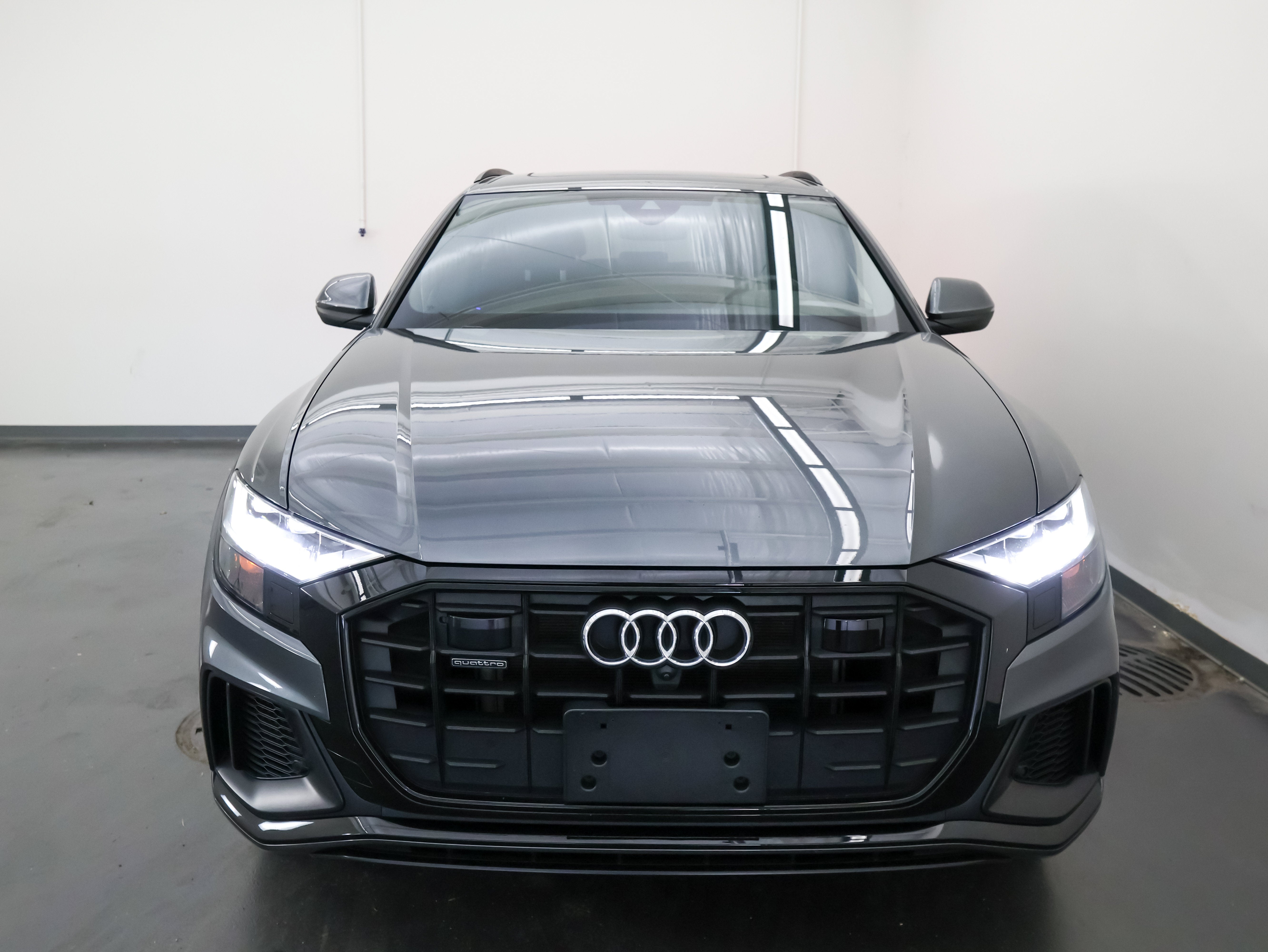 2023 Audi Q8 Premium Plus