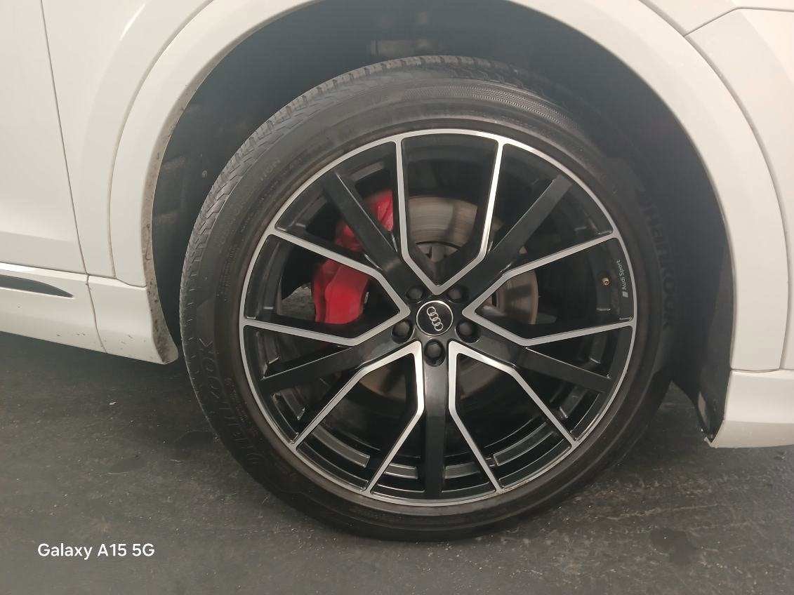 2019 Audi Q8 Prestige