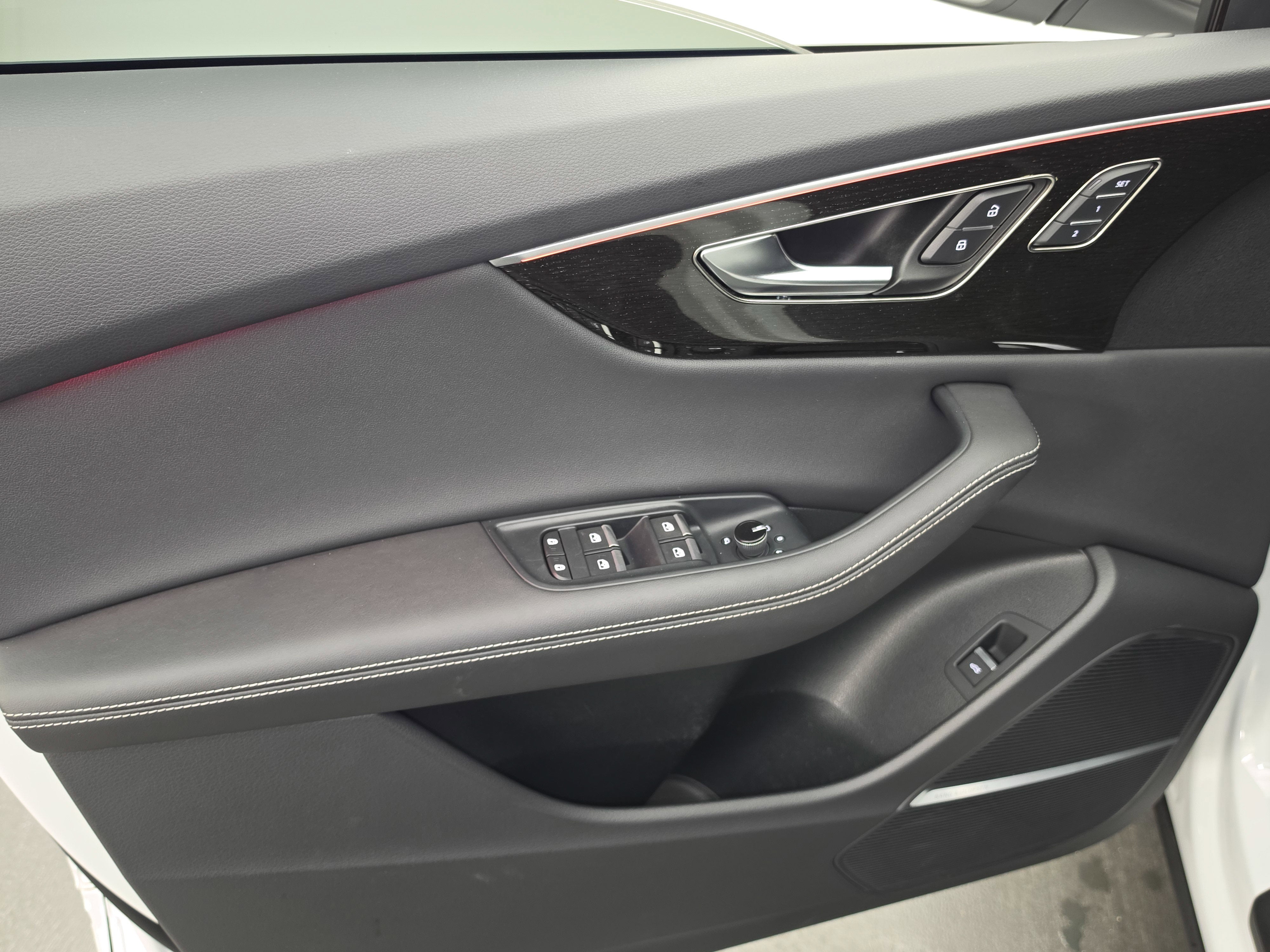 2023 Audi Q8 Prestige