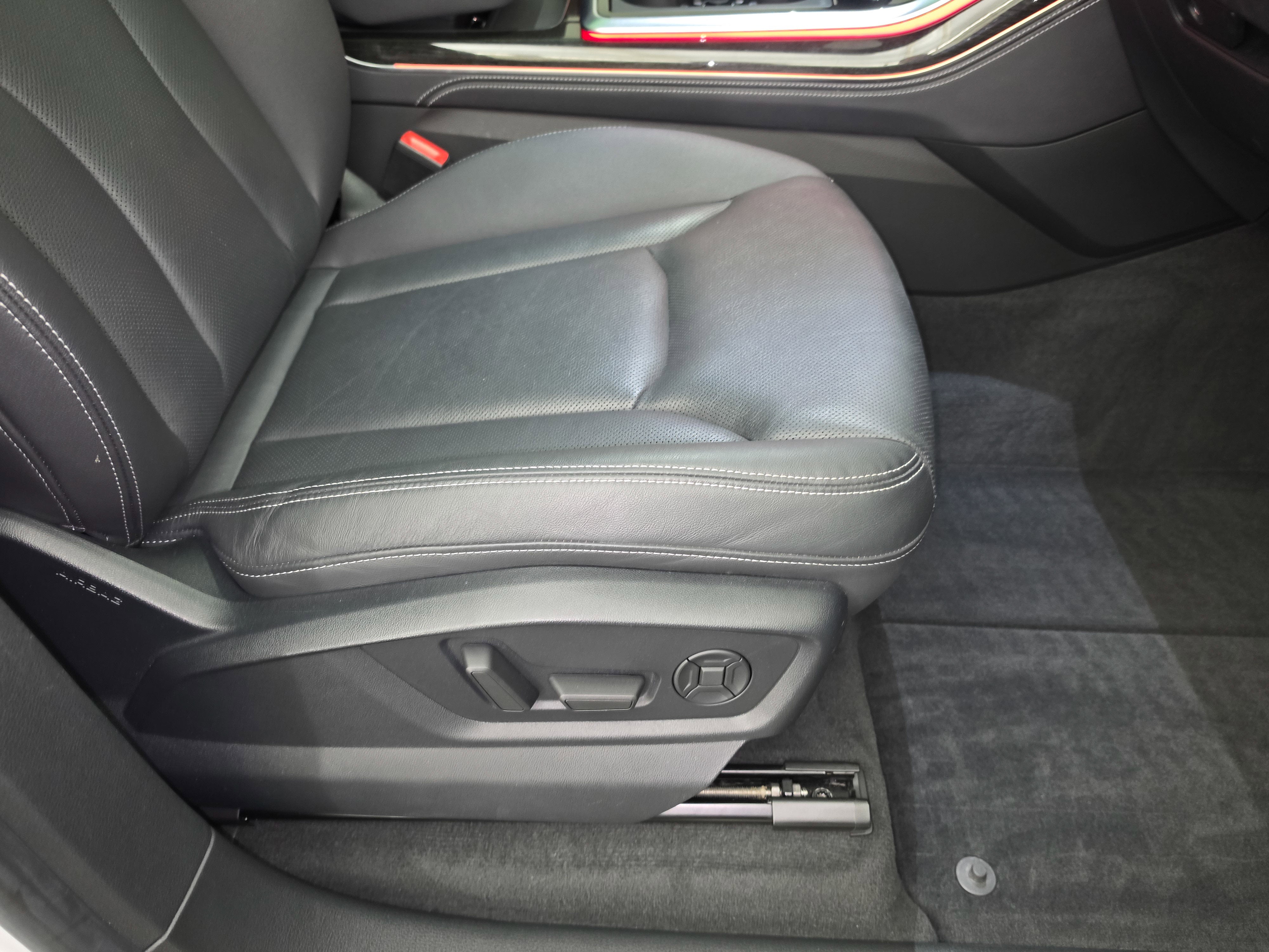 2023 Audi Q8 Prestige
