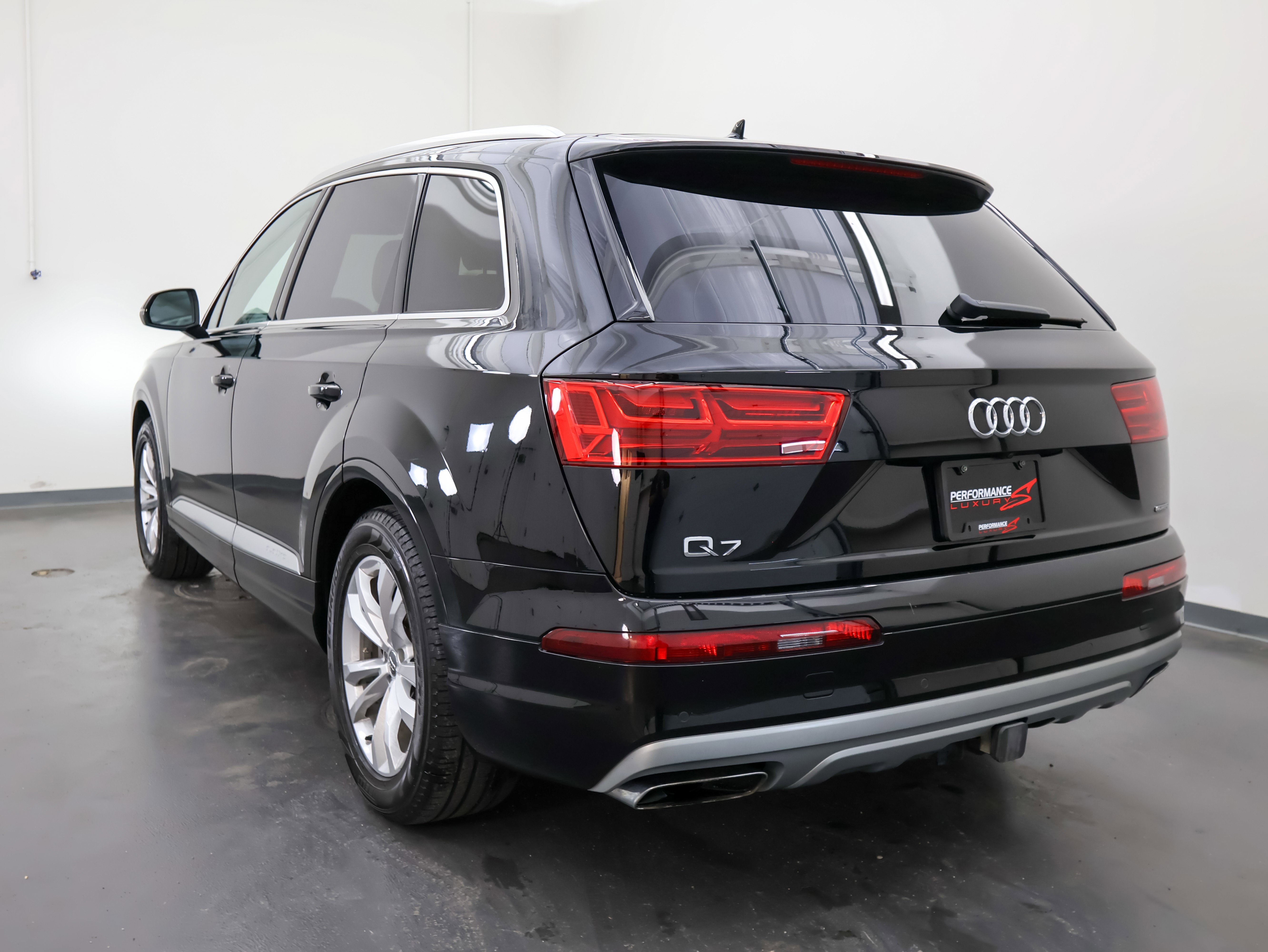 2017 Audi Q7 Premium Plus
