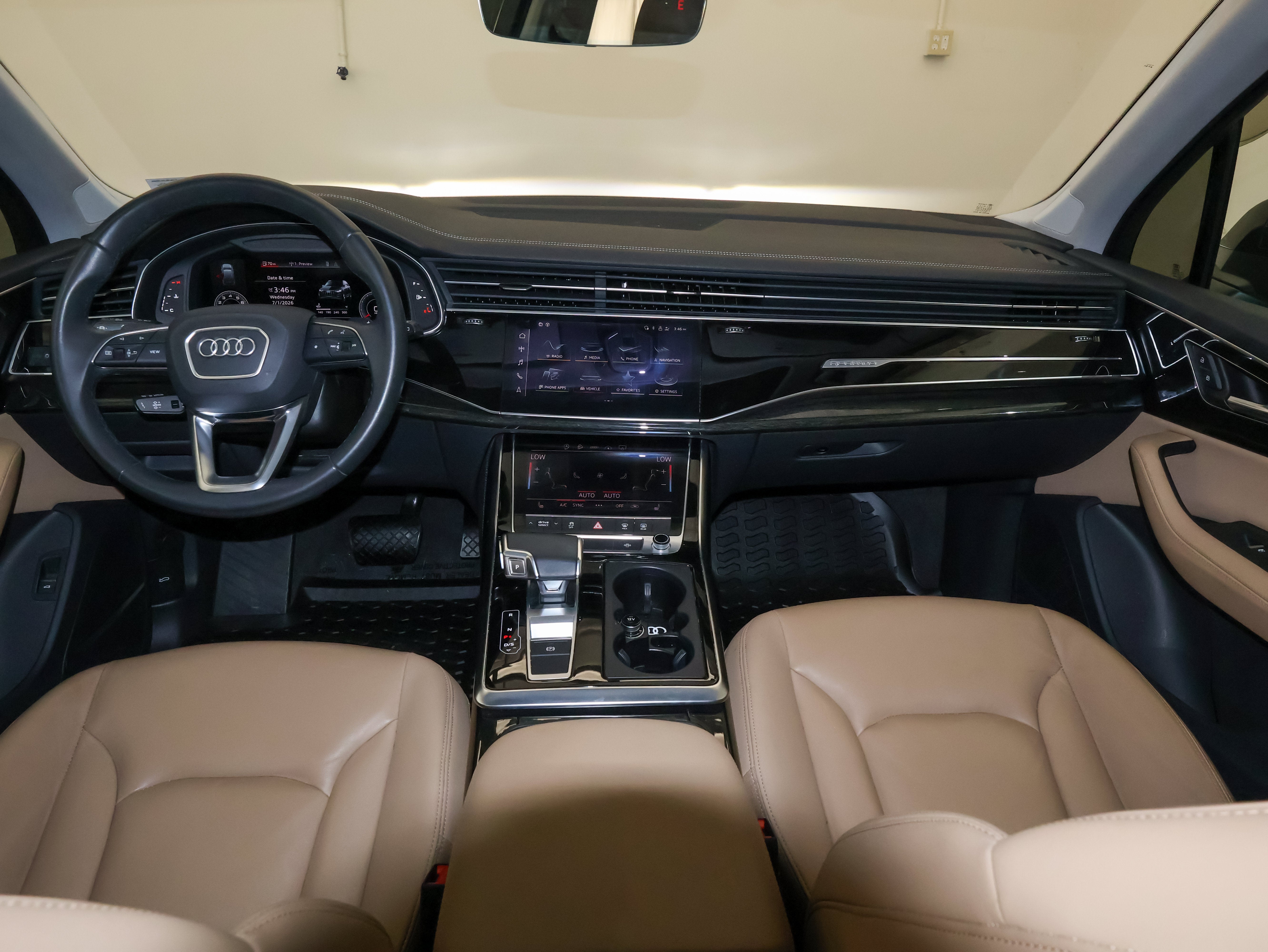 2023 Audi Q7 Premium Plus