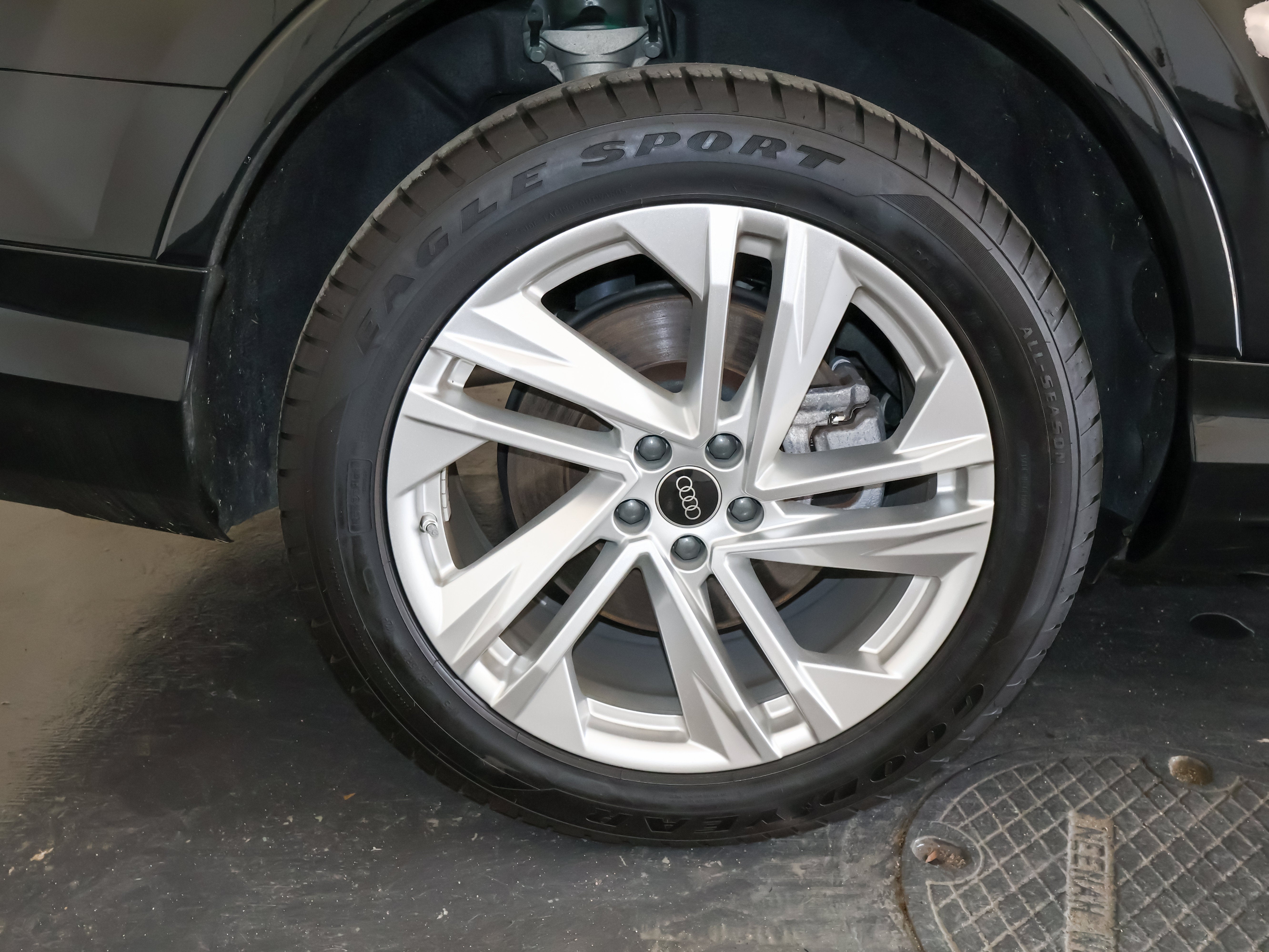 2023 Audi Q7 Premium Plus