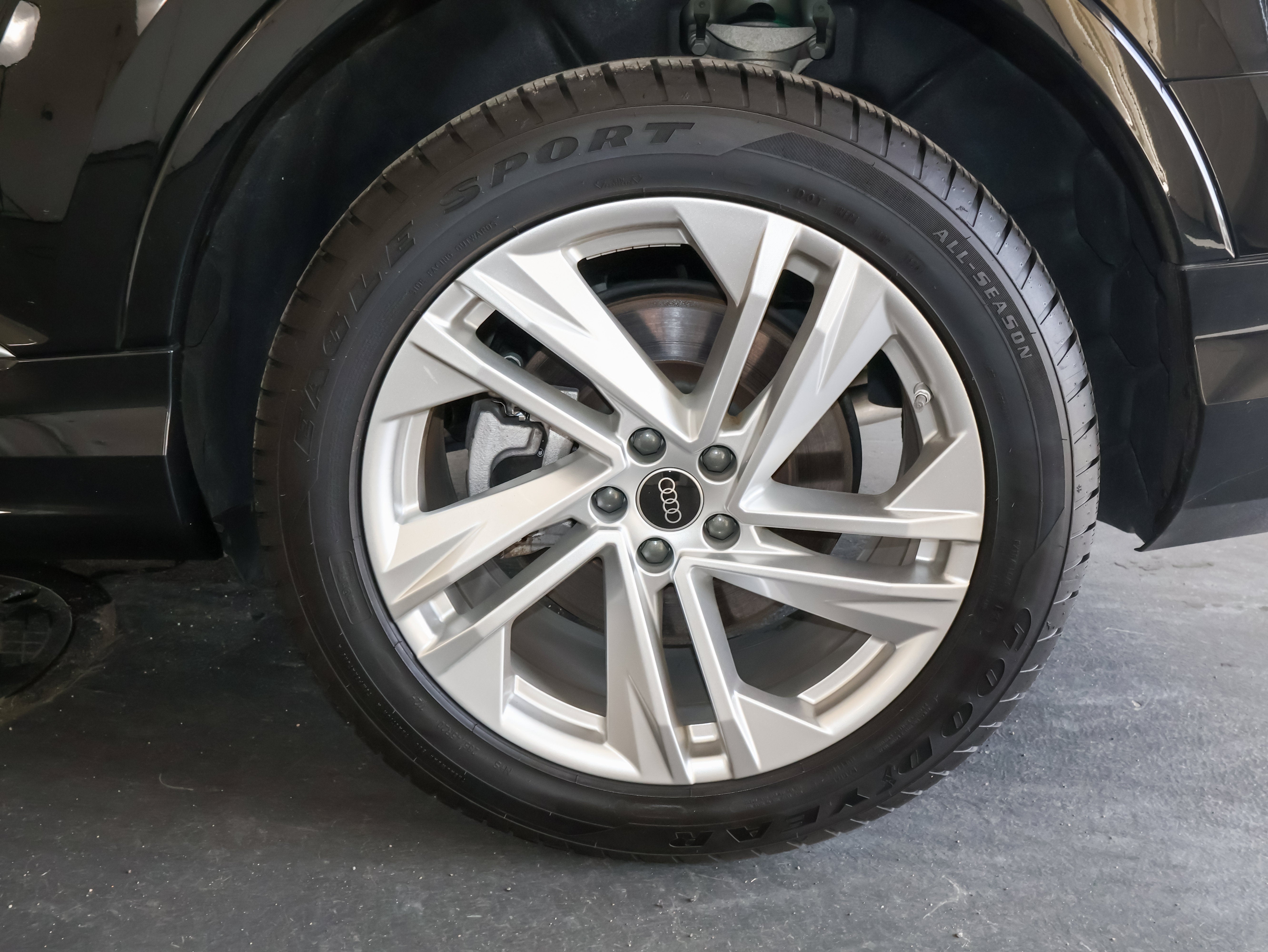 2023 Audi Q7 Premium Plus